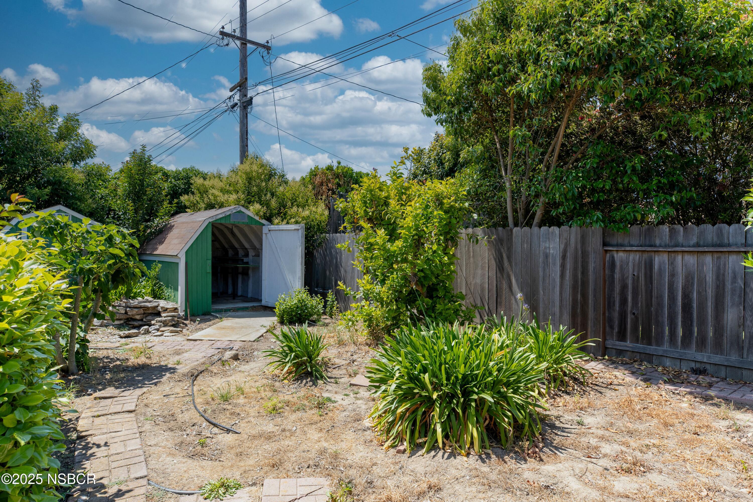 1309 W Walnut Avenue