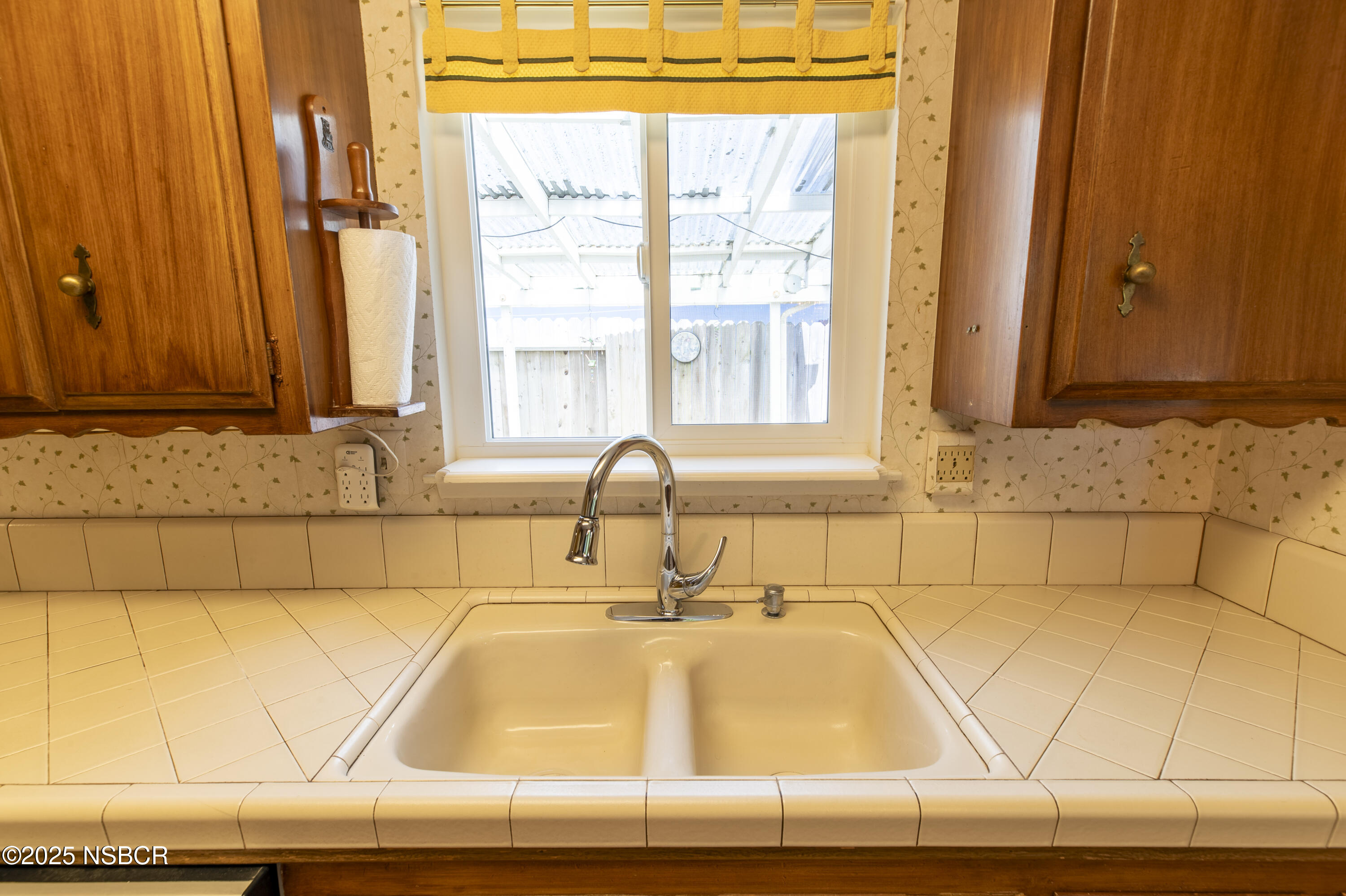 1309 W Walnut Avenue