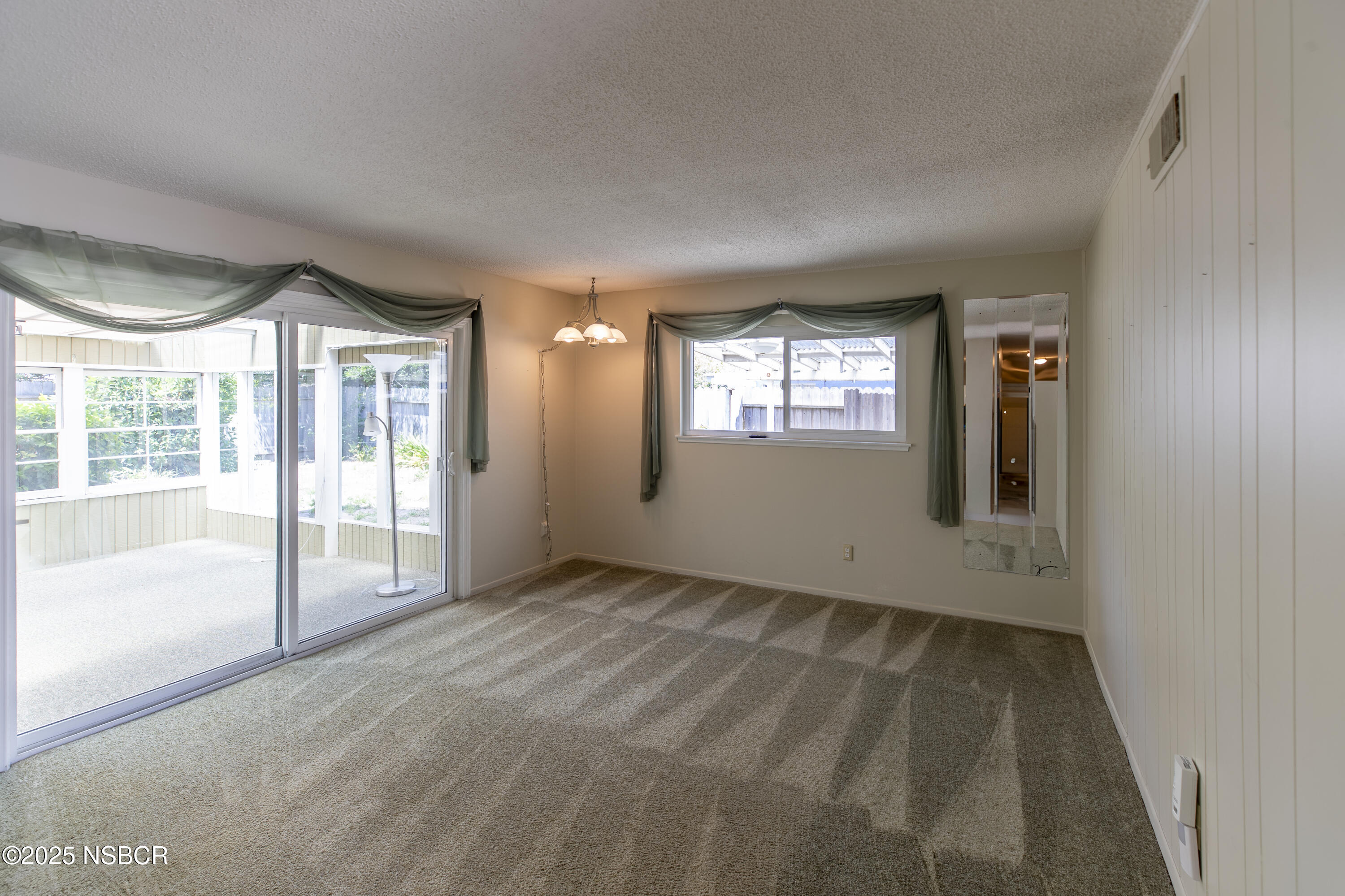 1309 W Walnut Avenue