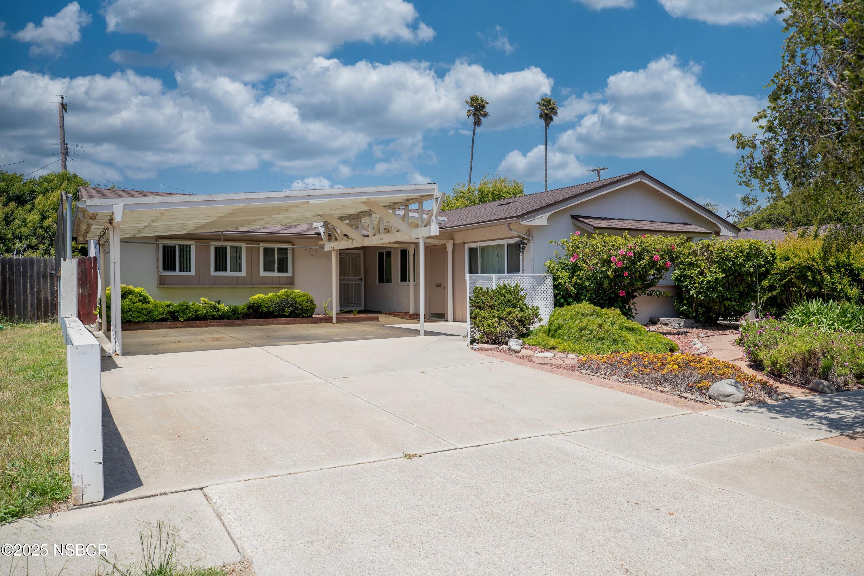 1309 W Walnut Avenue