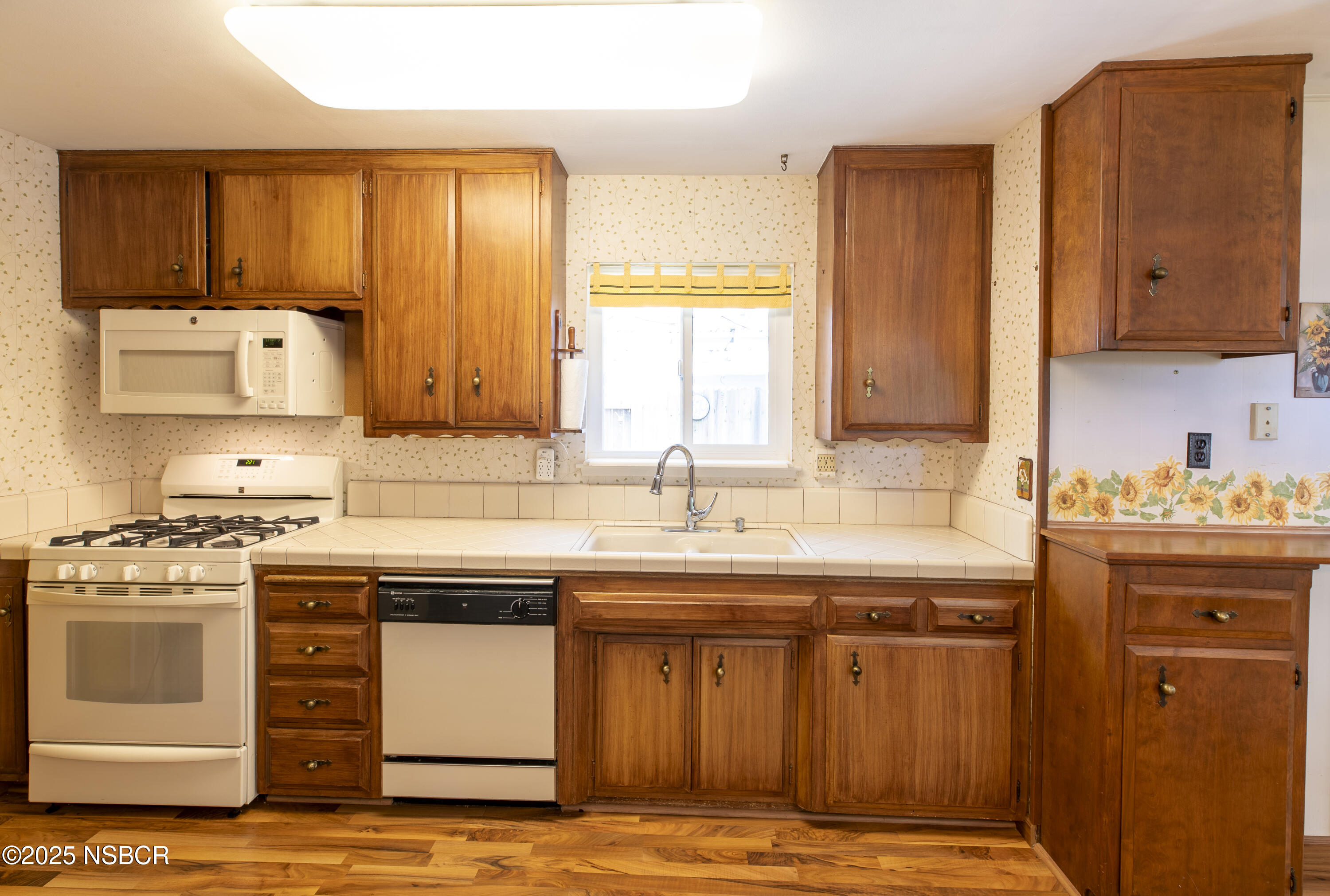 1309 W Walnut Avenue