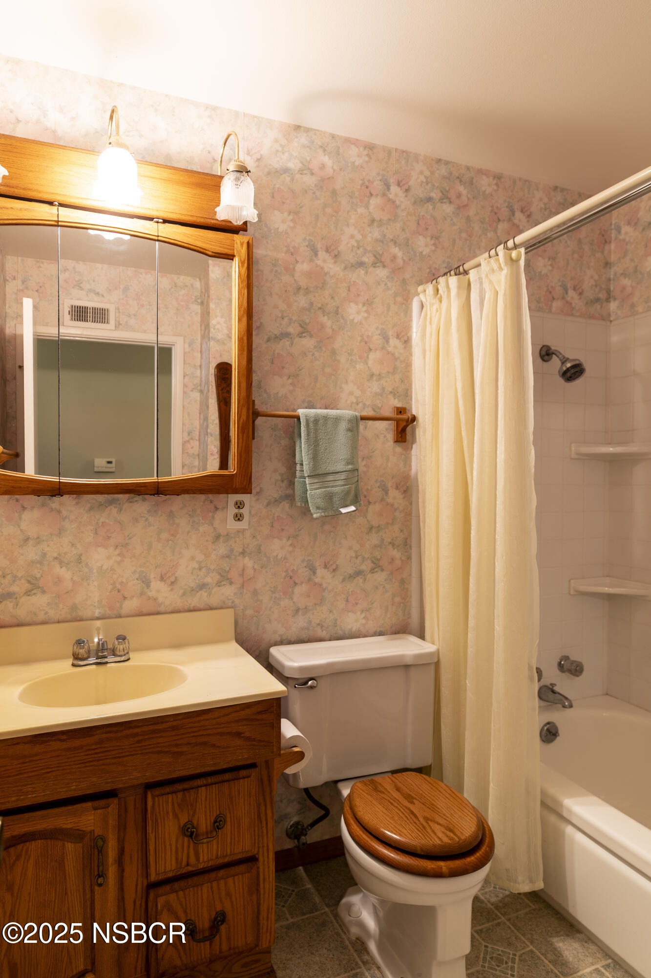 1309 W Walnut Avenue