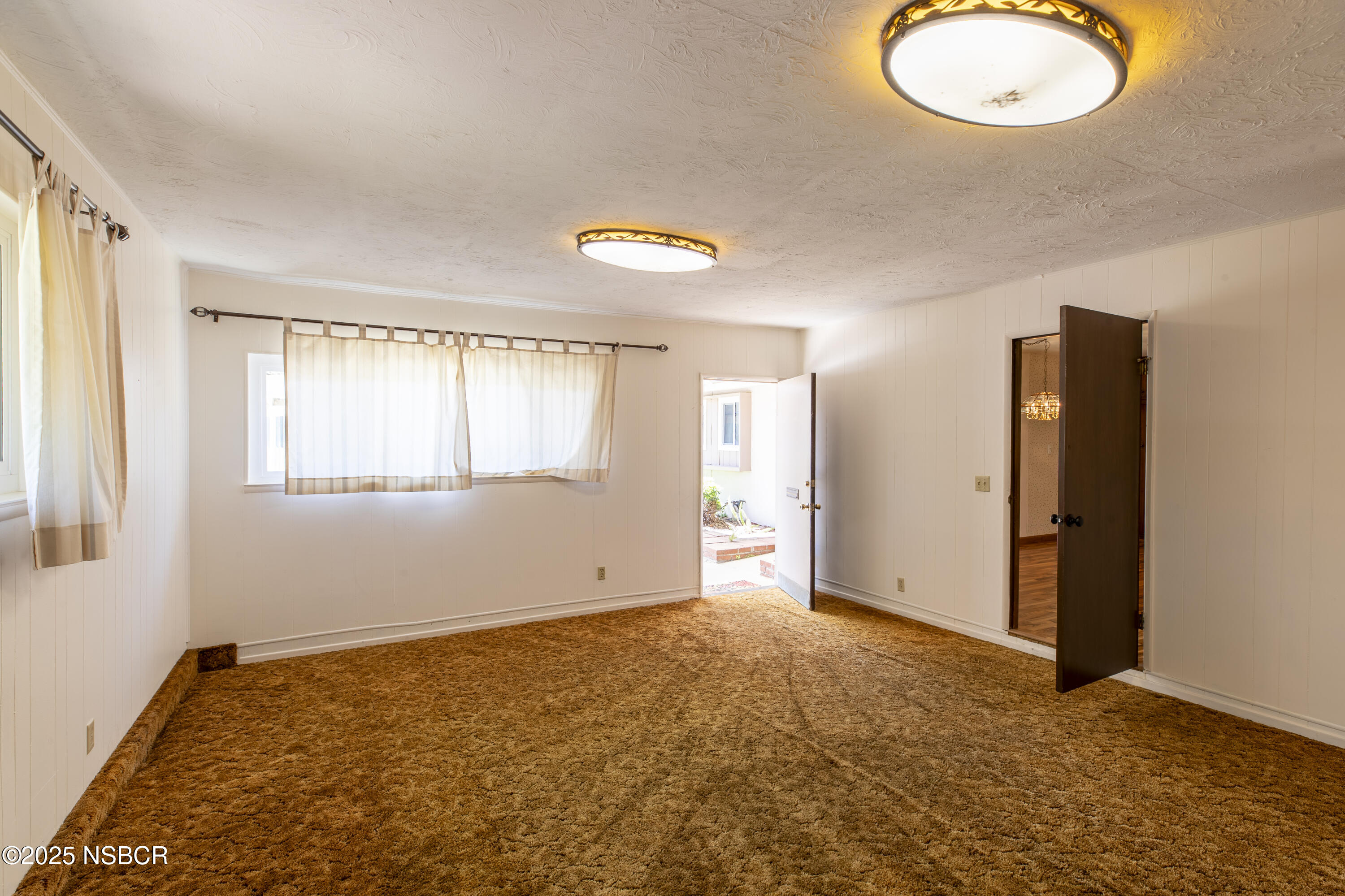 1309 W Walnut Avenue