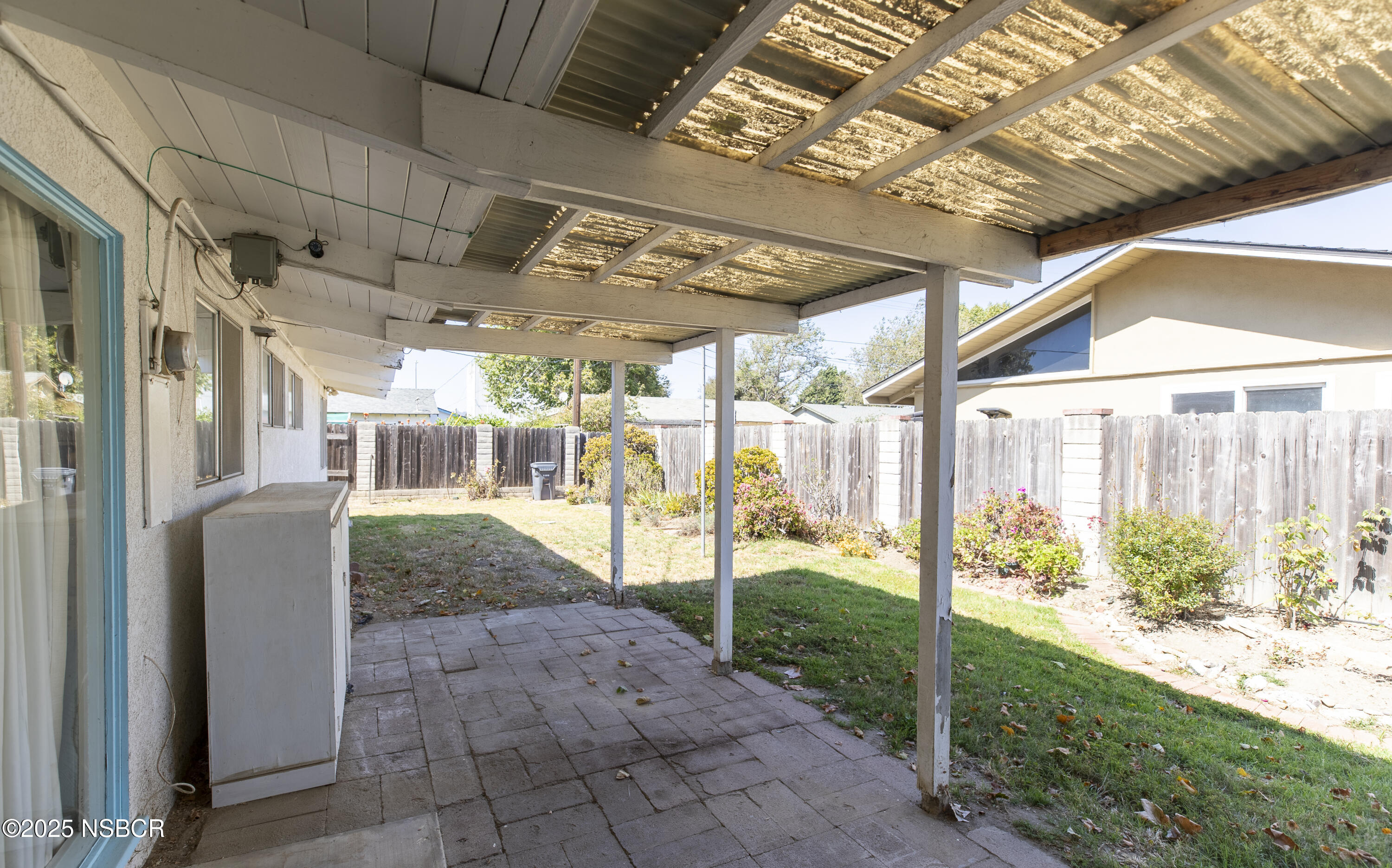 601 E Lemon Avenue