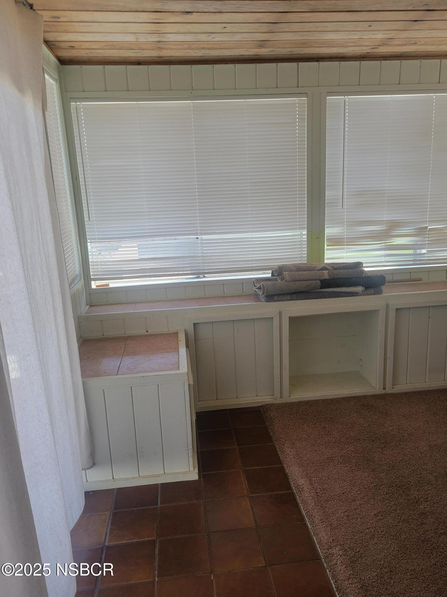 812 W Nectarine Avenue