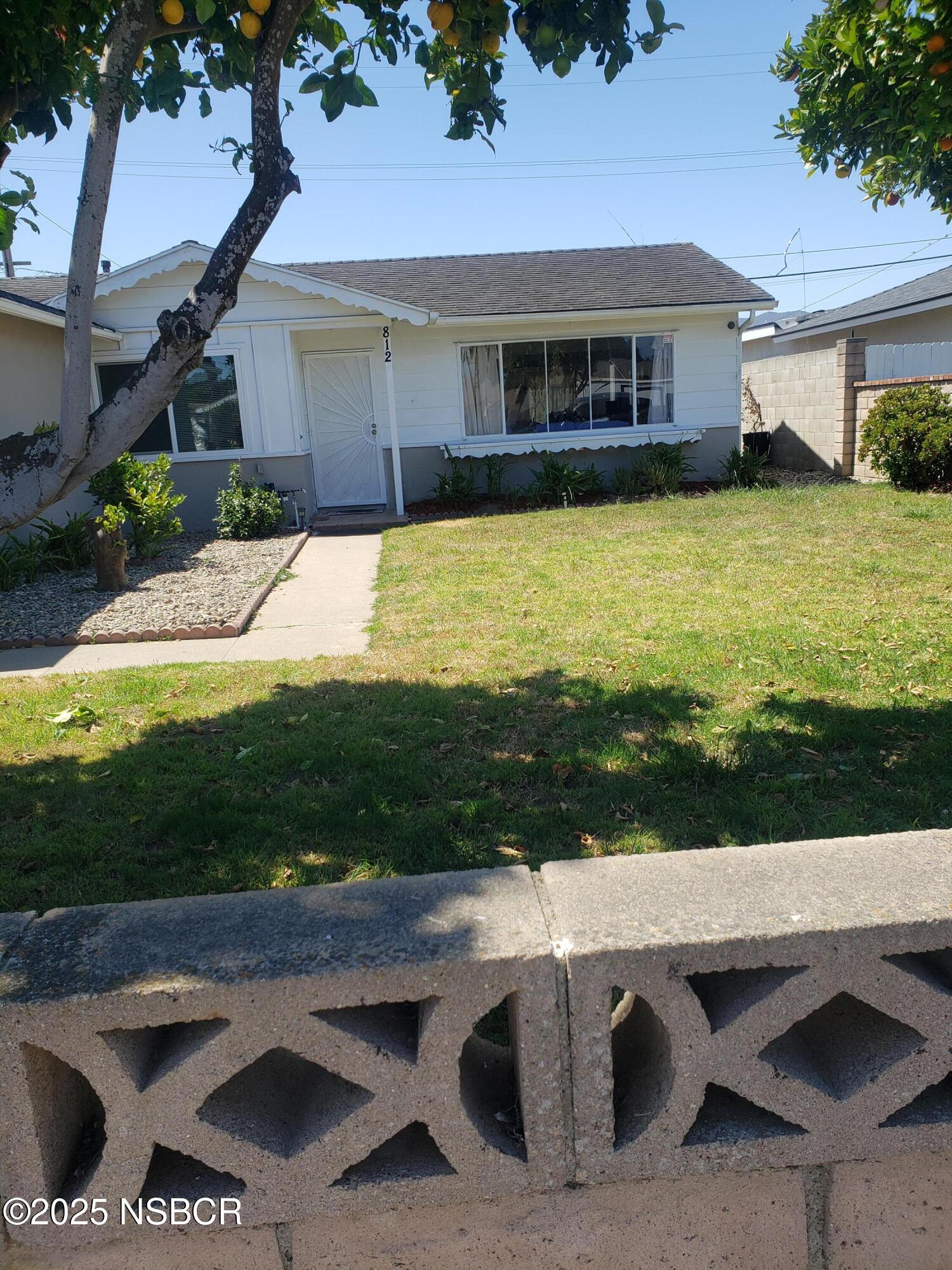 812 W Nectarine Avenue