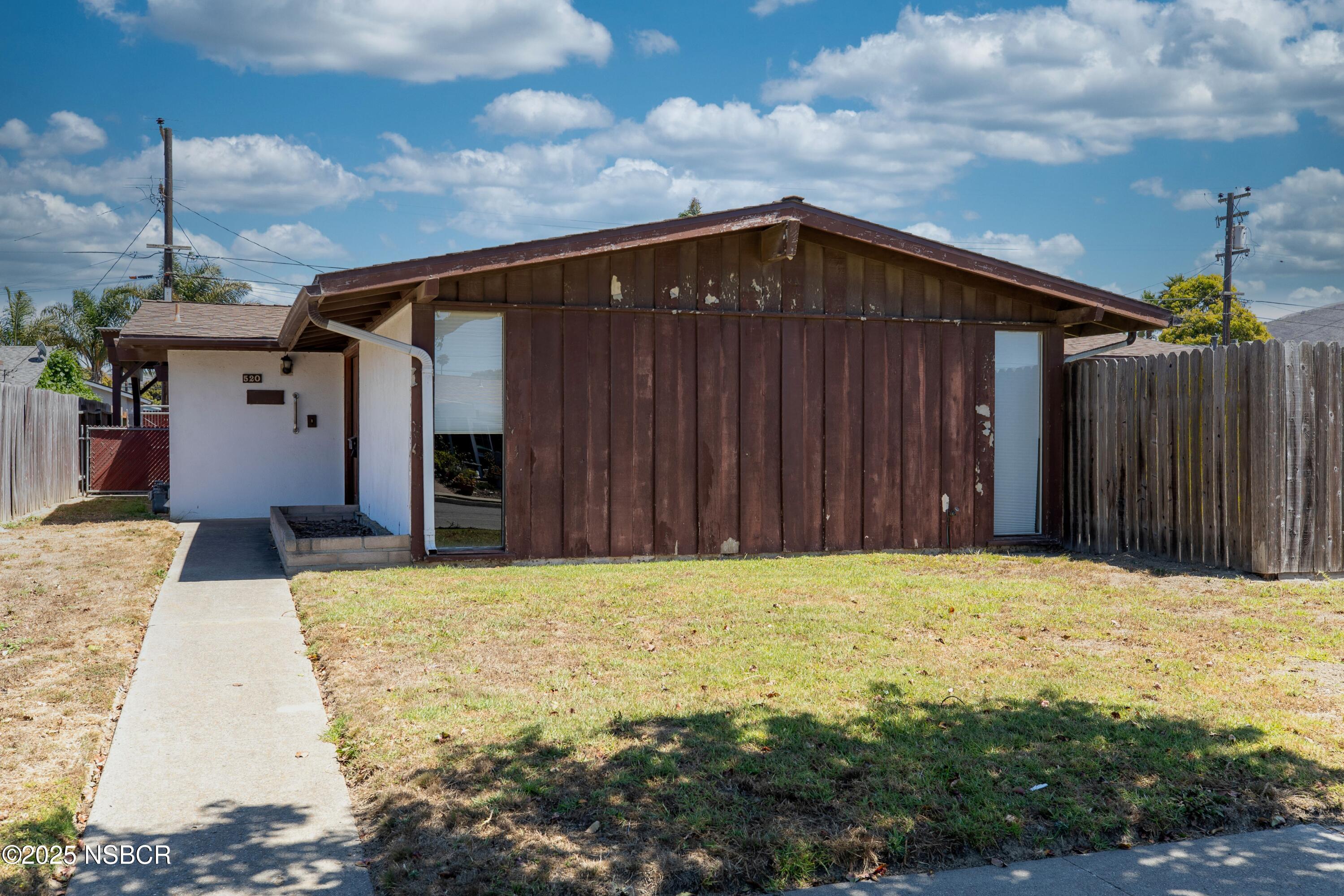 520 N Daisy Street