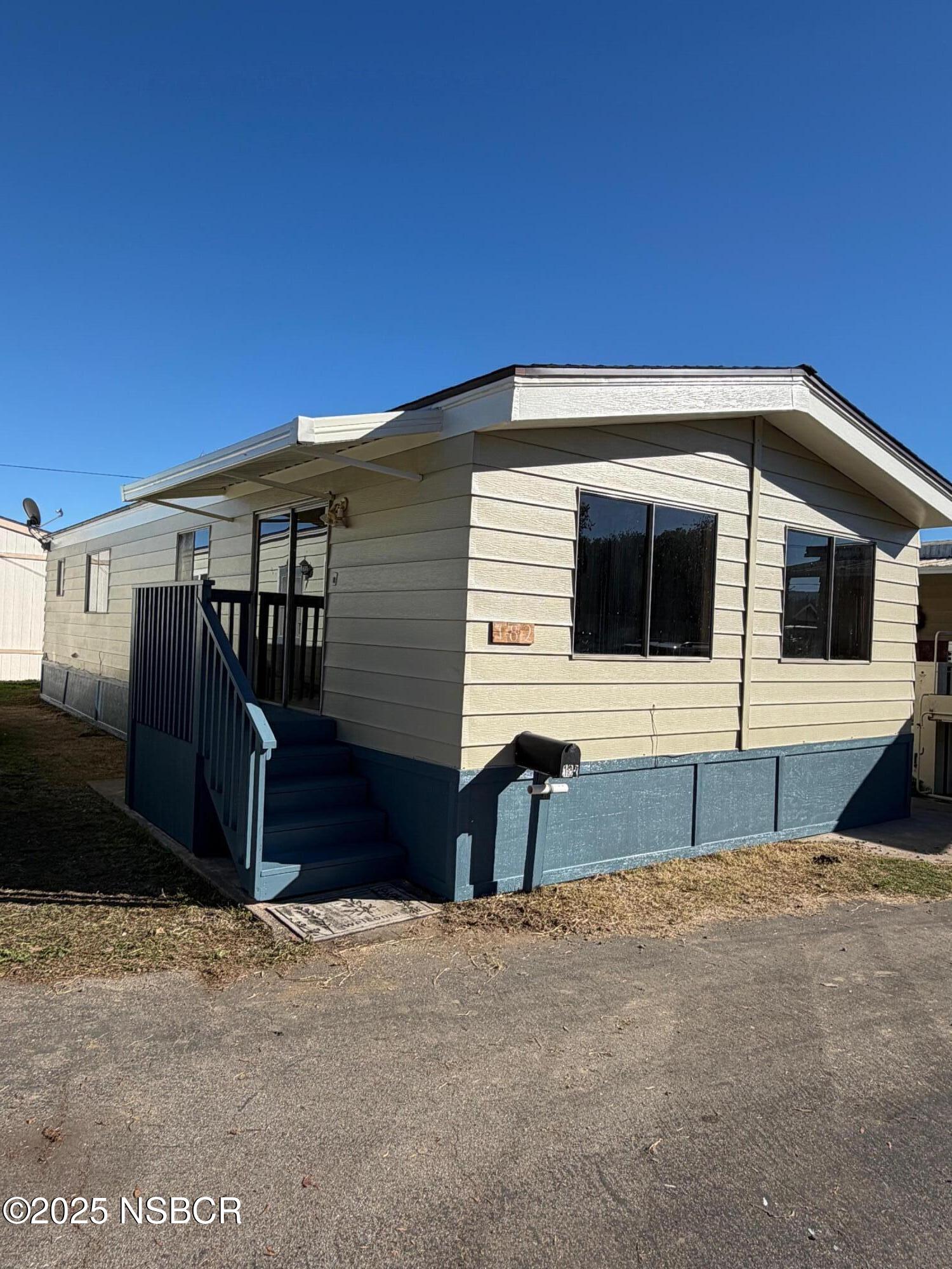 701 E Pine Avenue 182