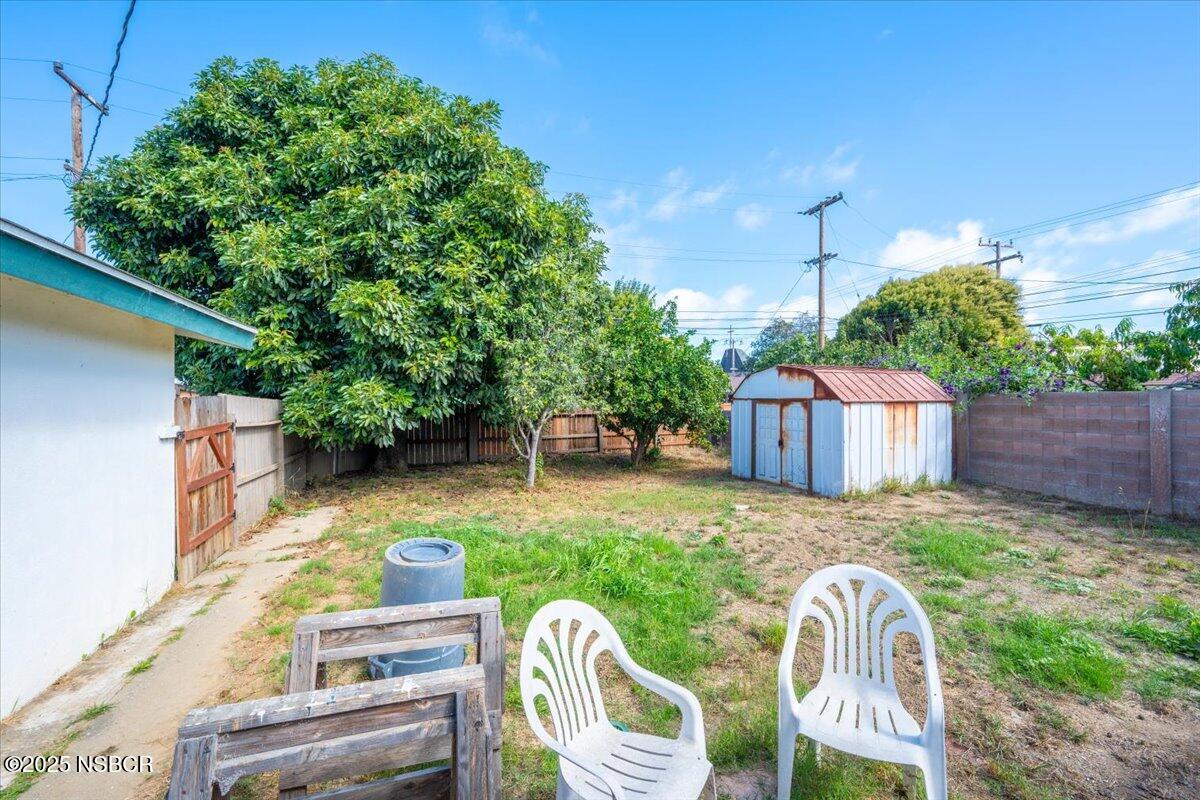 413 E Oak Avenue