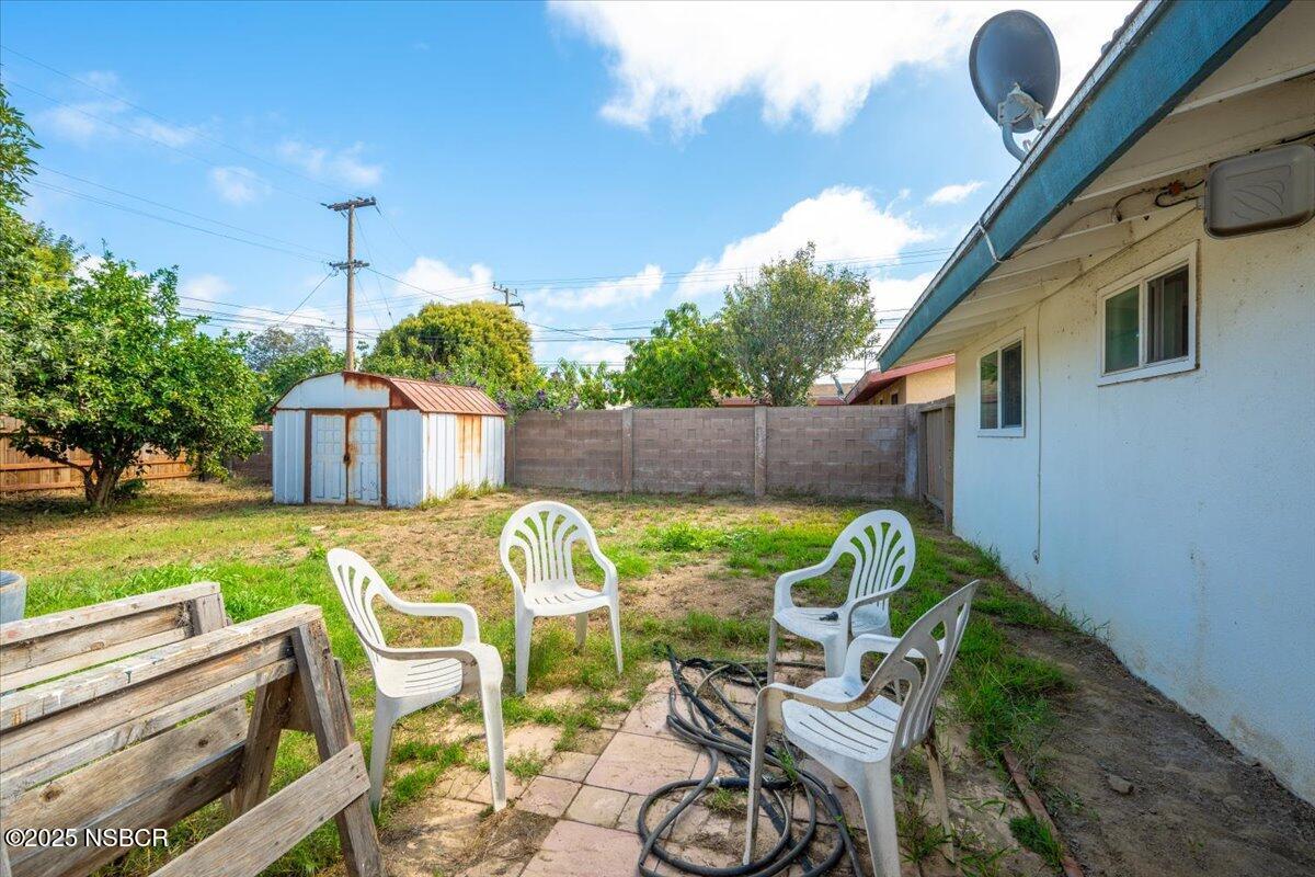 413 E Oak Avenue