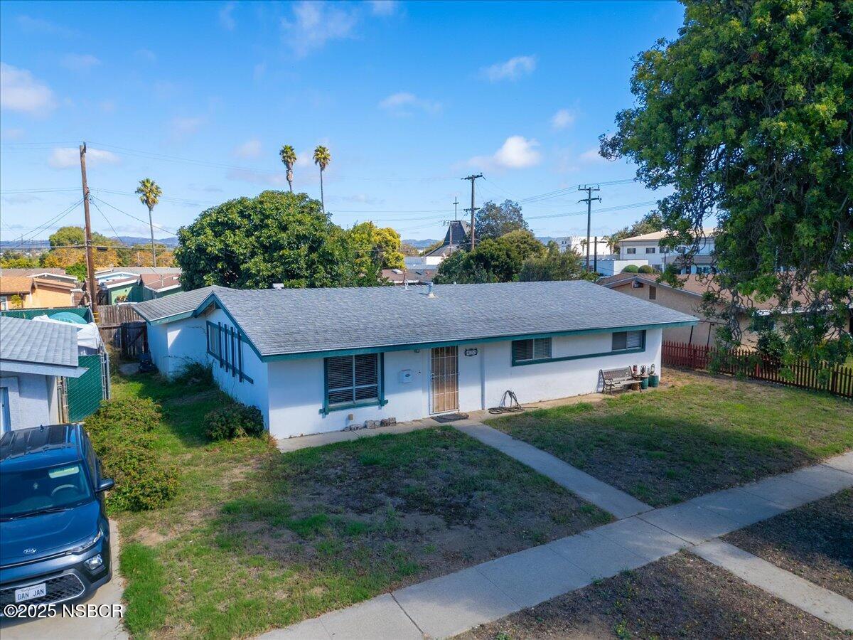 413 E Oak Avenue
