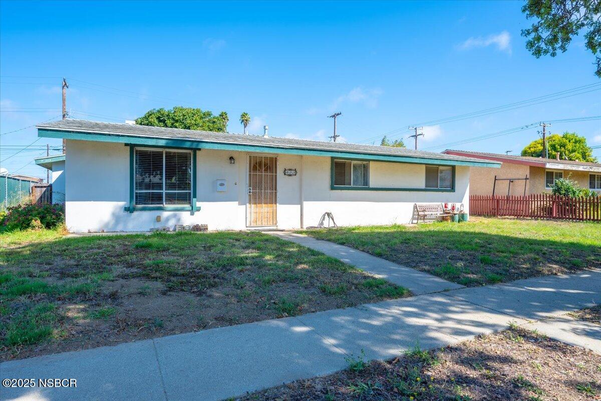 413 E Oak Avenue