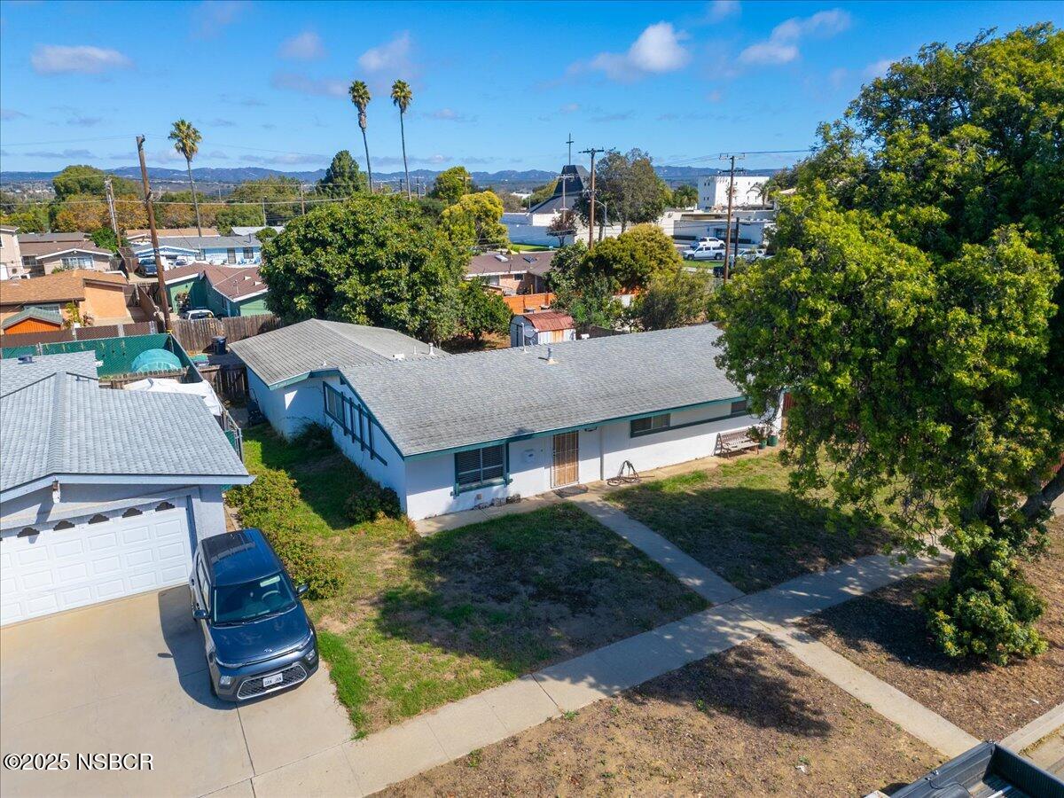 413 E Oak Avenue
