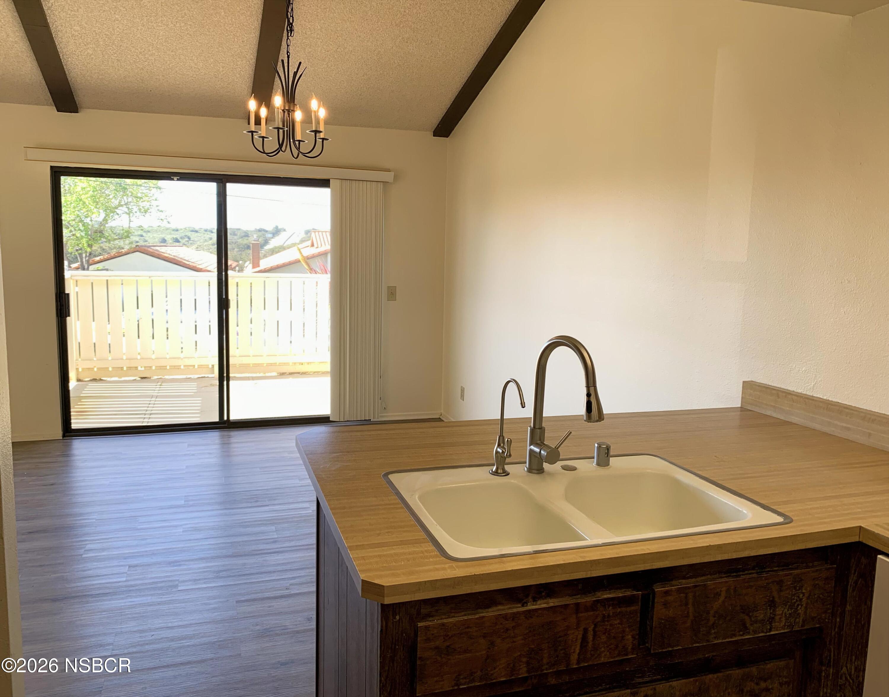 3939 Mesa Circle Drive