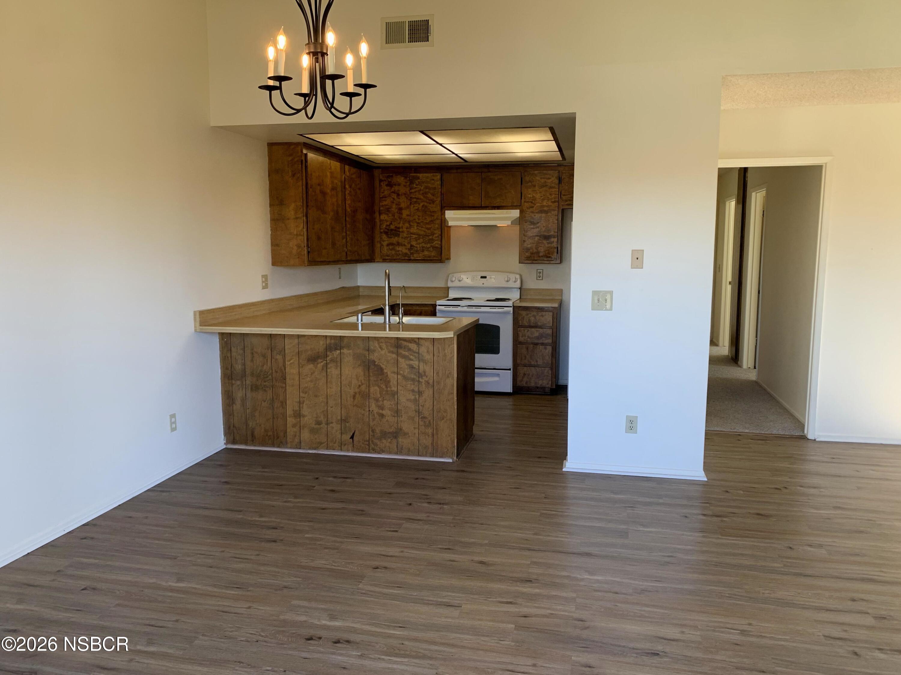 3939 Mesa Circle Drive