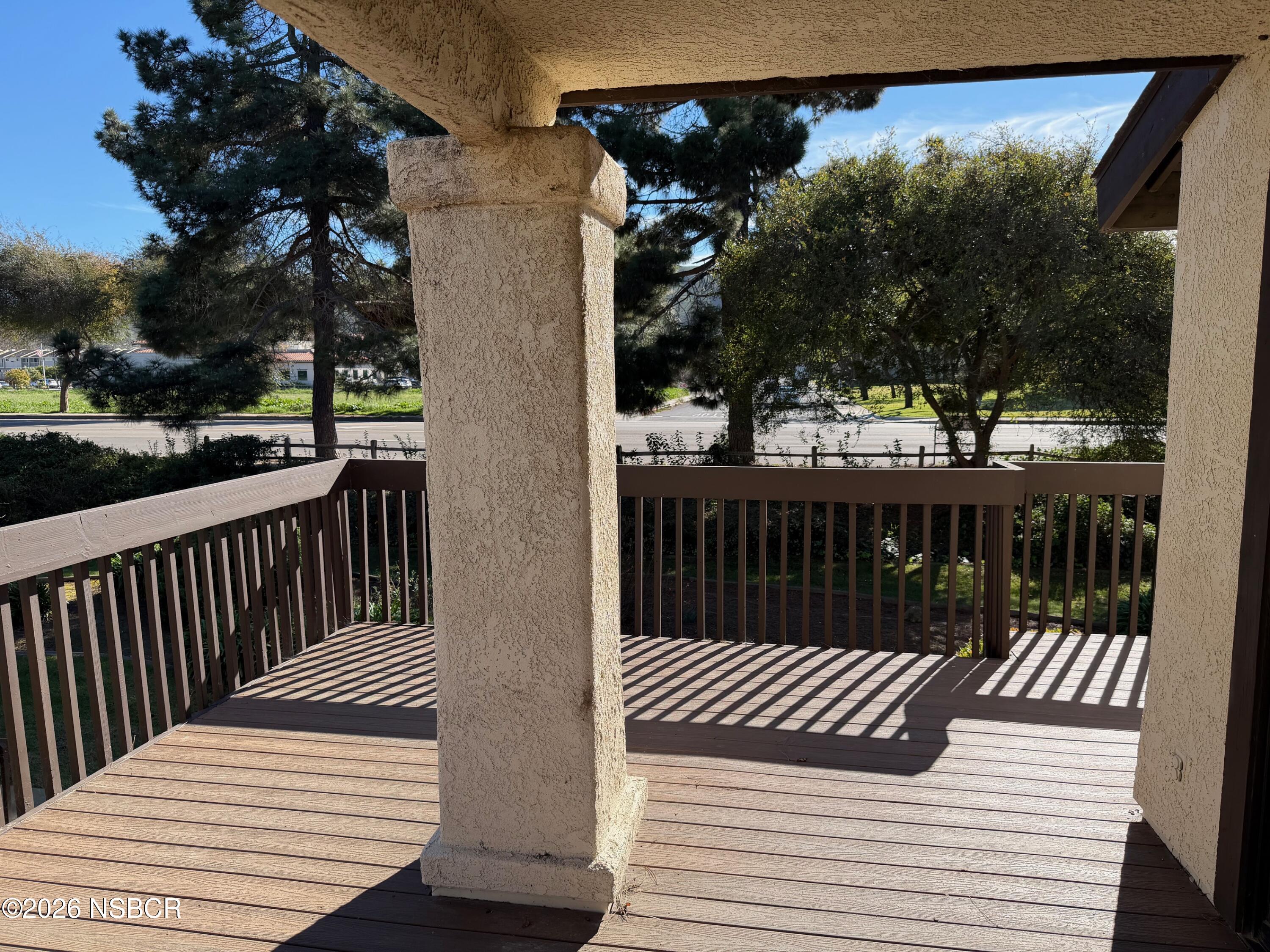 1410 W Apricot Avenue