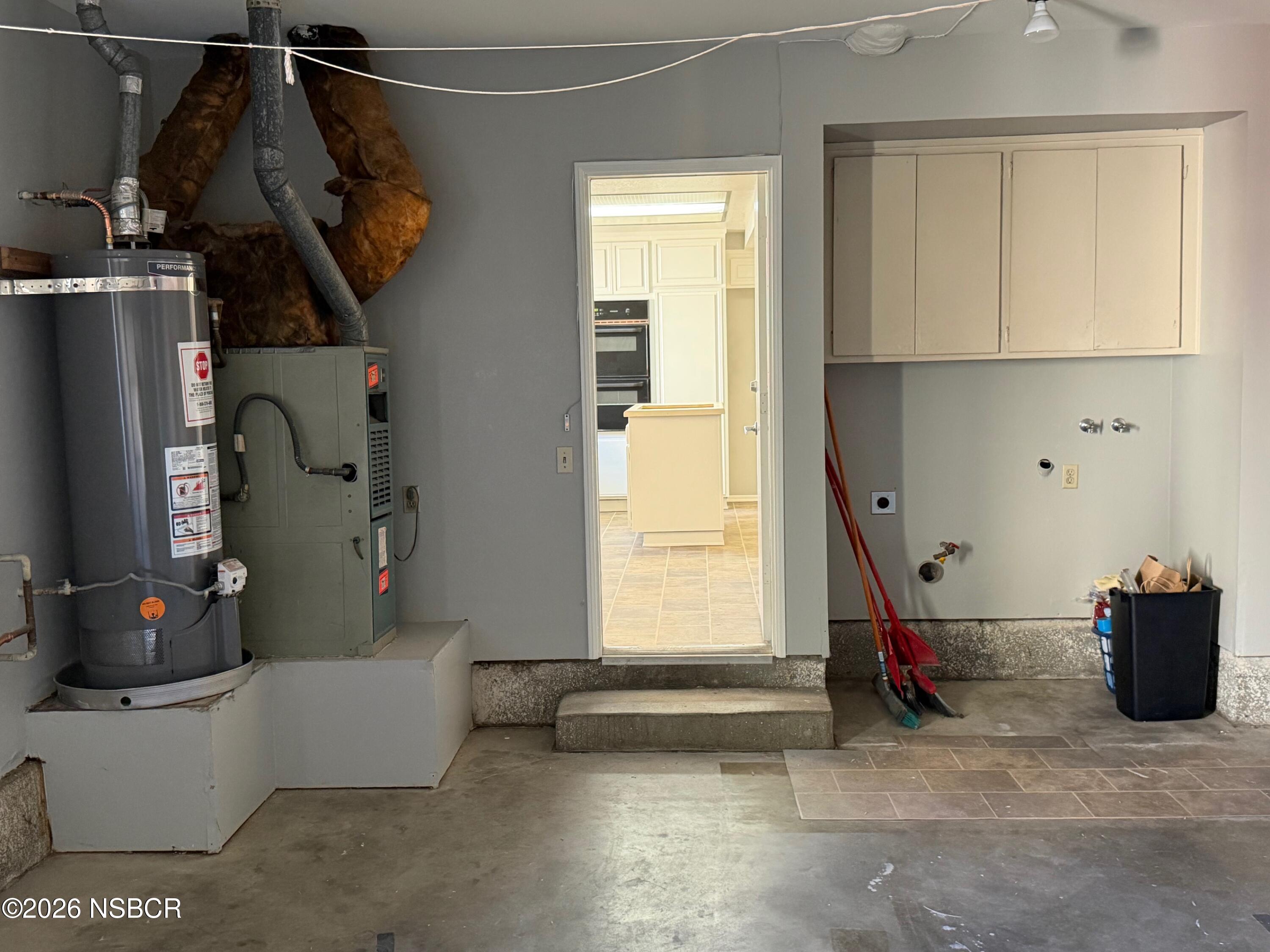 1410 W Apricot Avenue