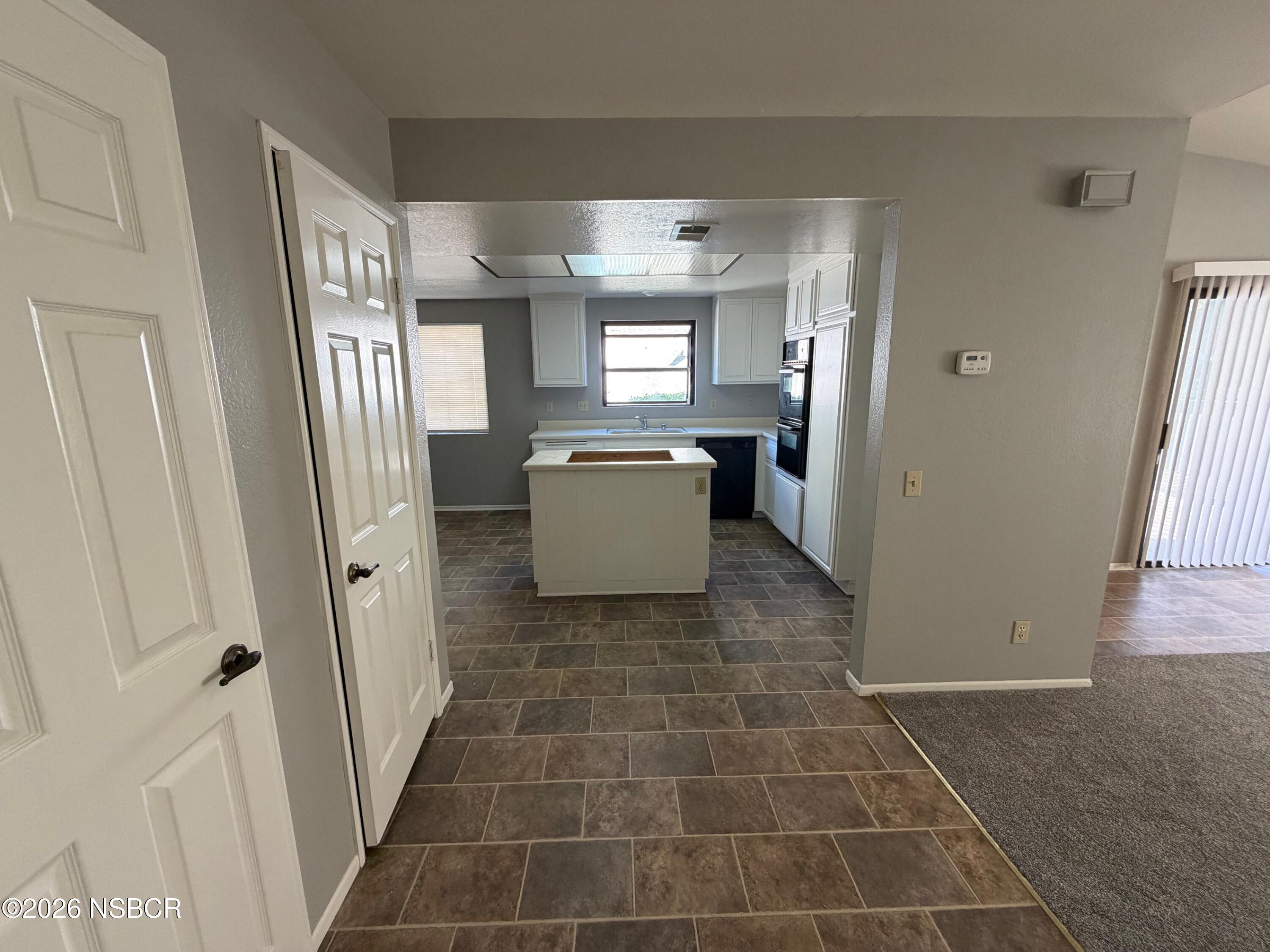 1410 W Apricot Avenue