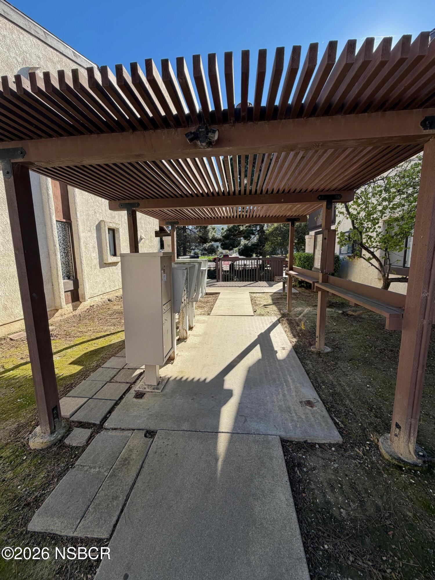 1410 W Apricot Avenue