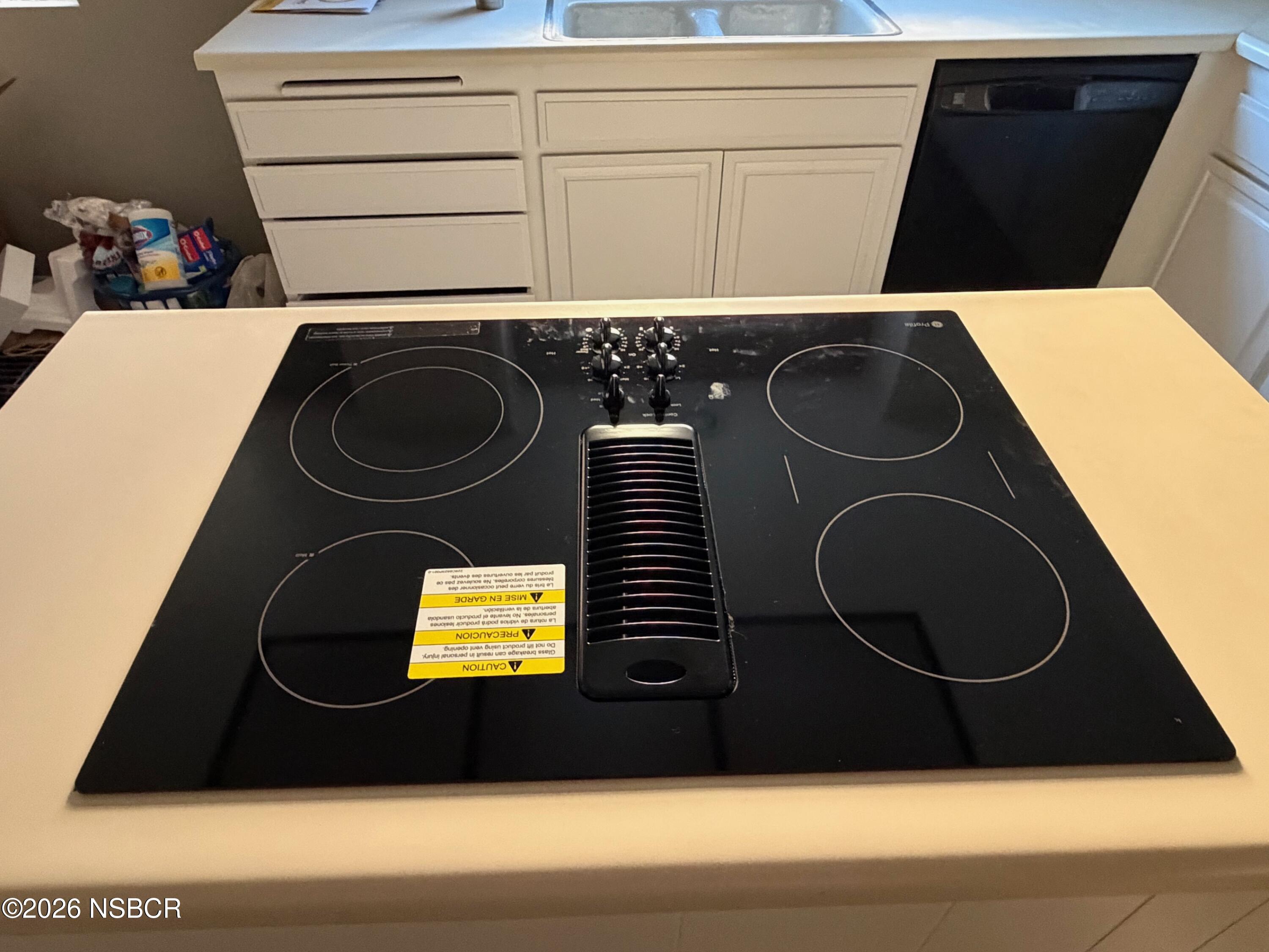 1410 W Apricot Avenue