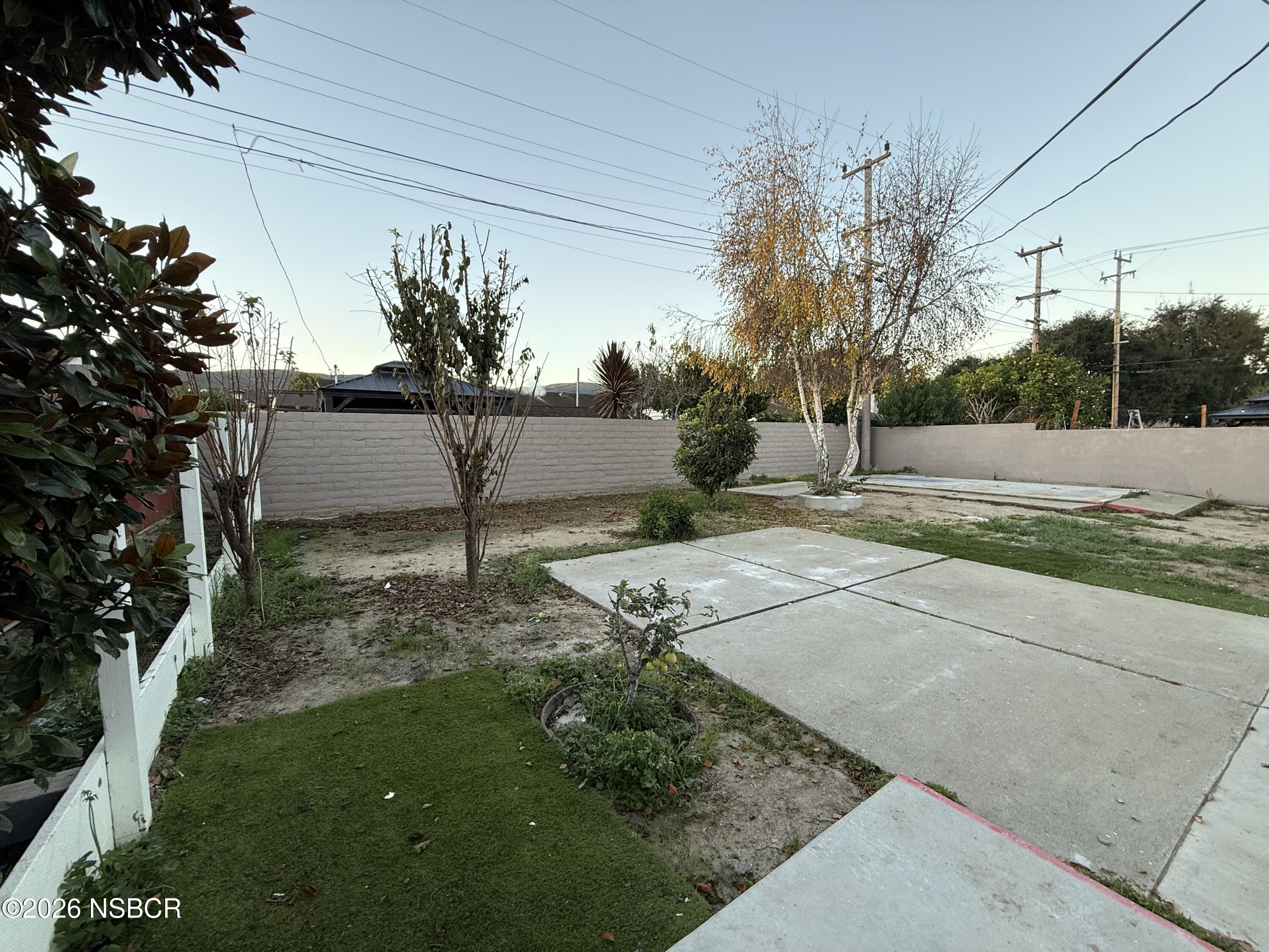 1408 W Walnut Avenue