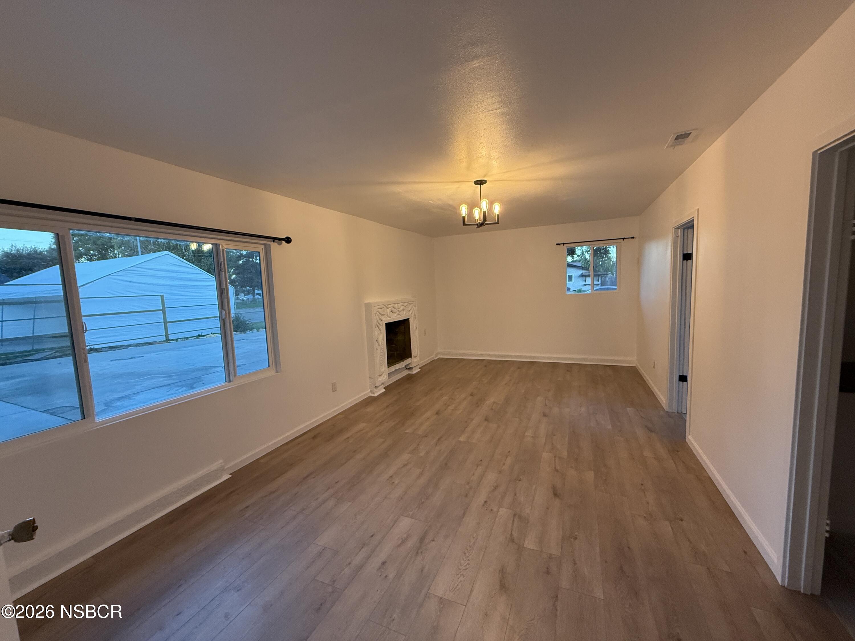 1408 W Walnut Avenue