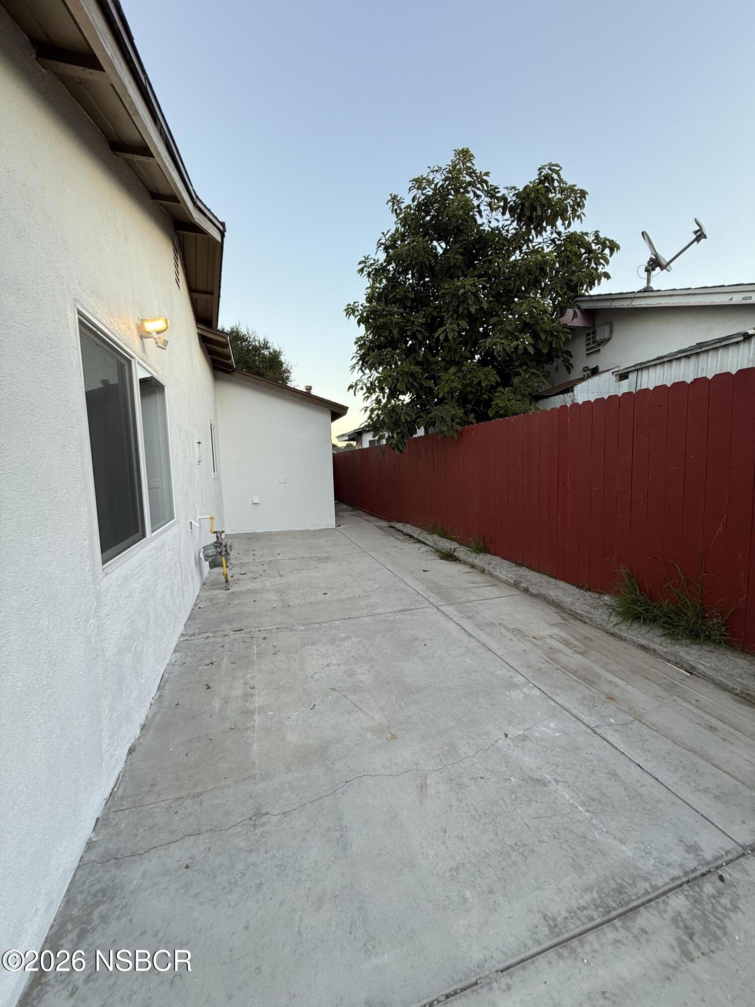 1408 W Walnut Avenue