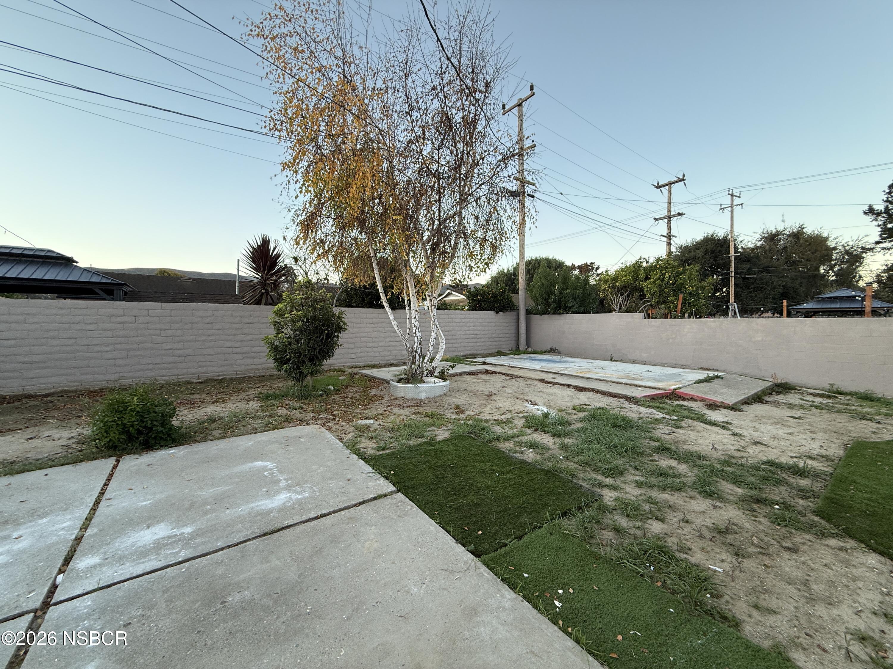 1408 W Walnut Avenue