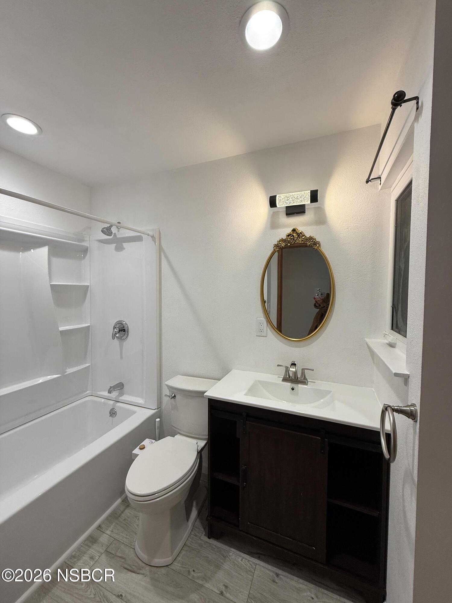 1408 W Walnut Avenue