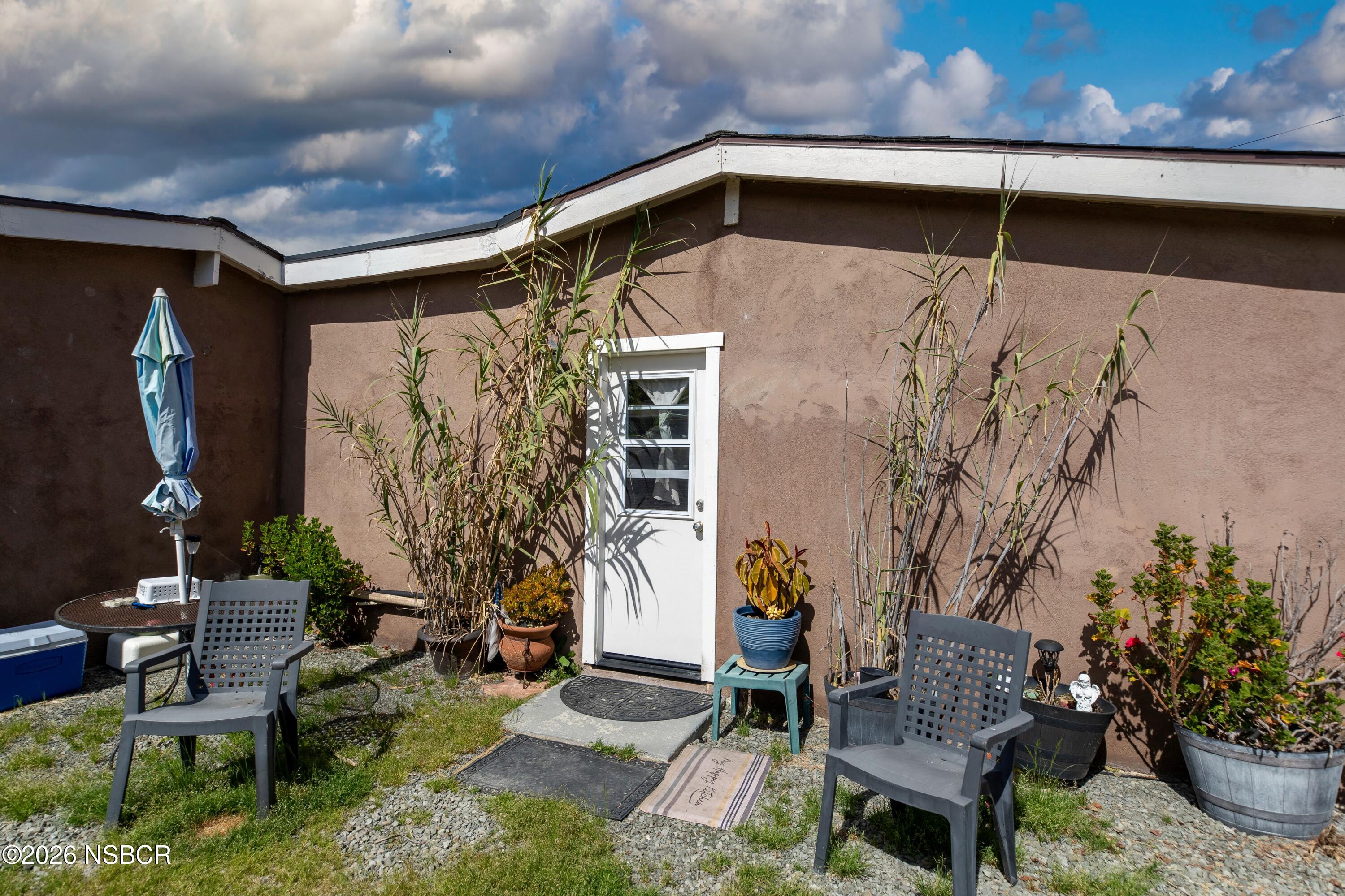3838 Via Mitad