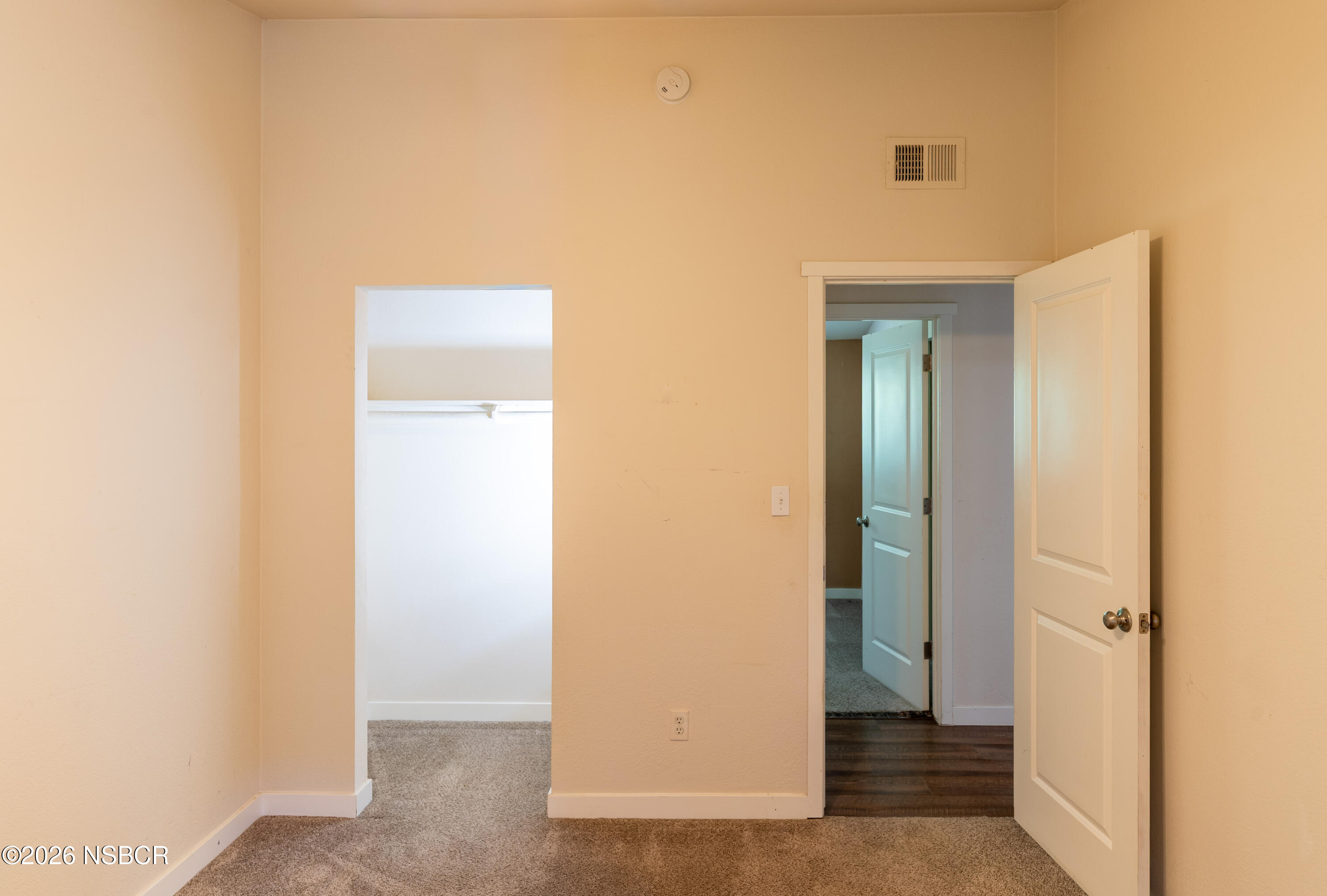 3838 Via Mitad