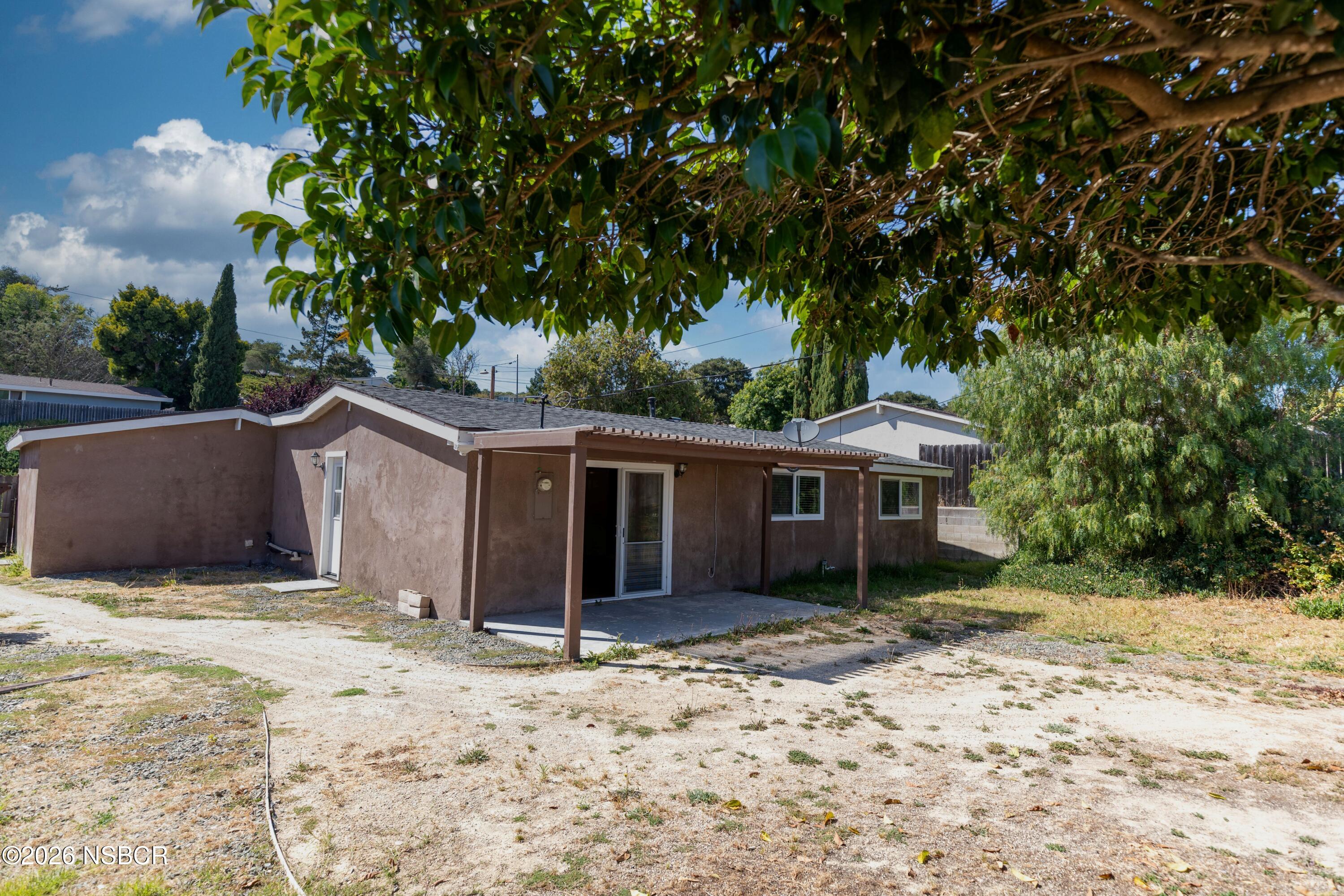 3838 Via Mitad