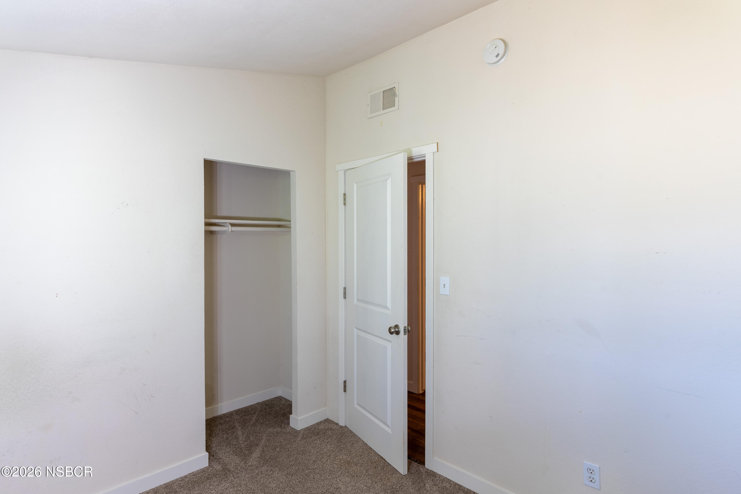 3838 Via Mitad