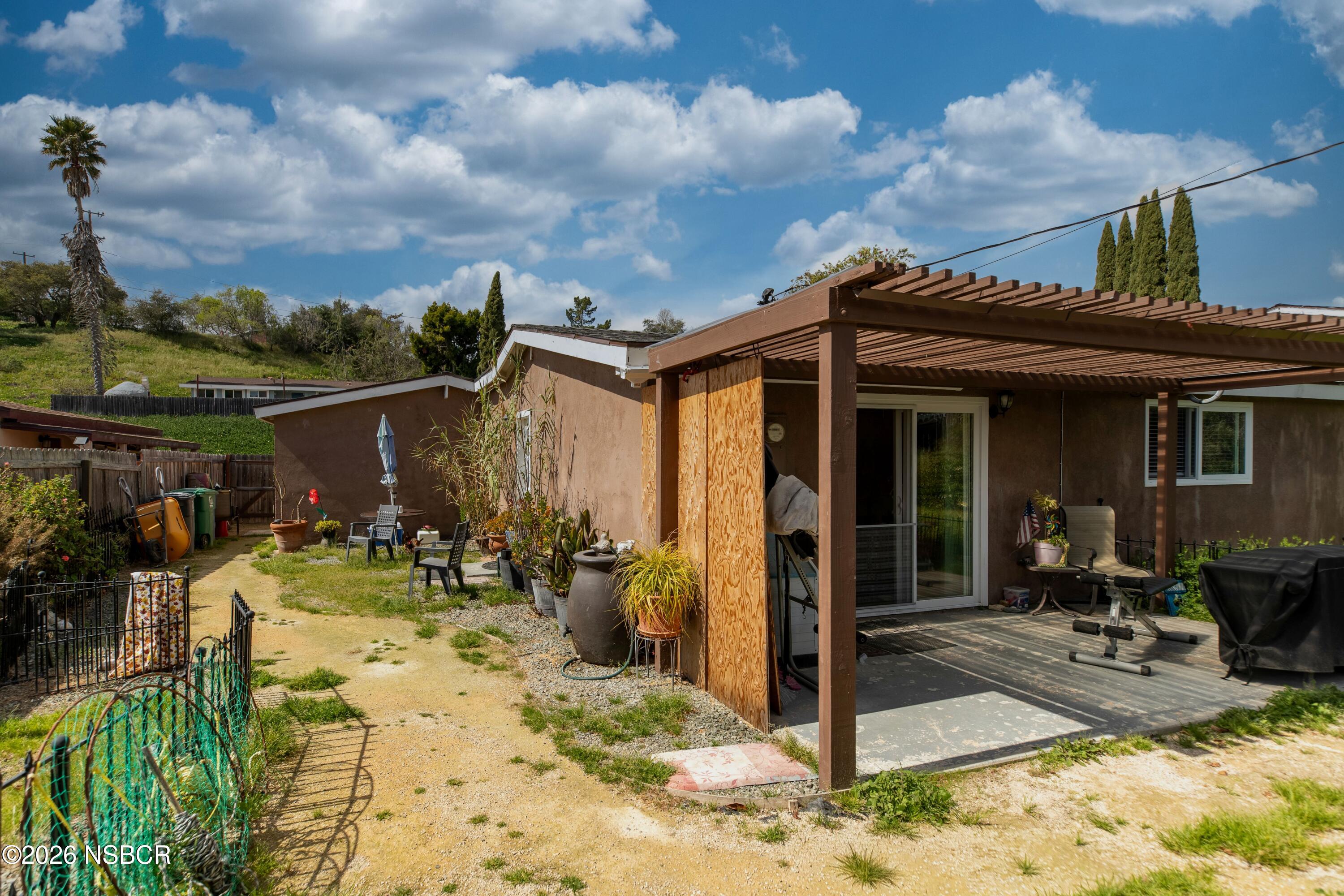 3838 Via Mitad