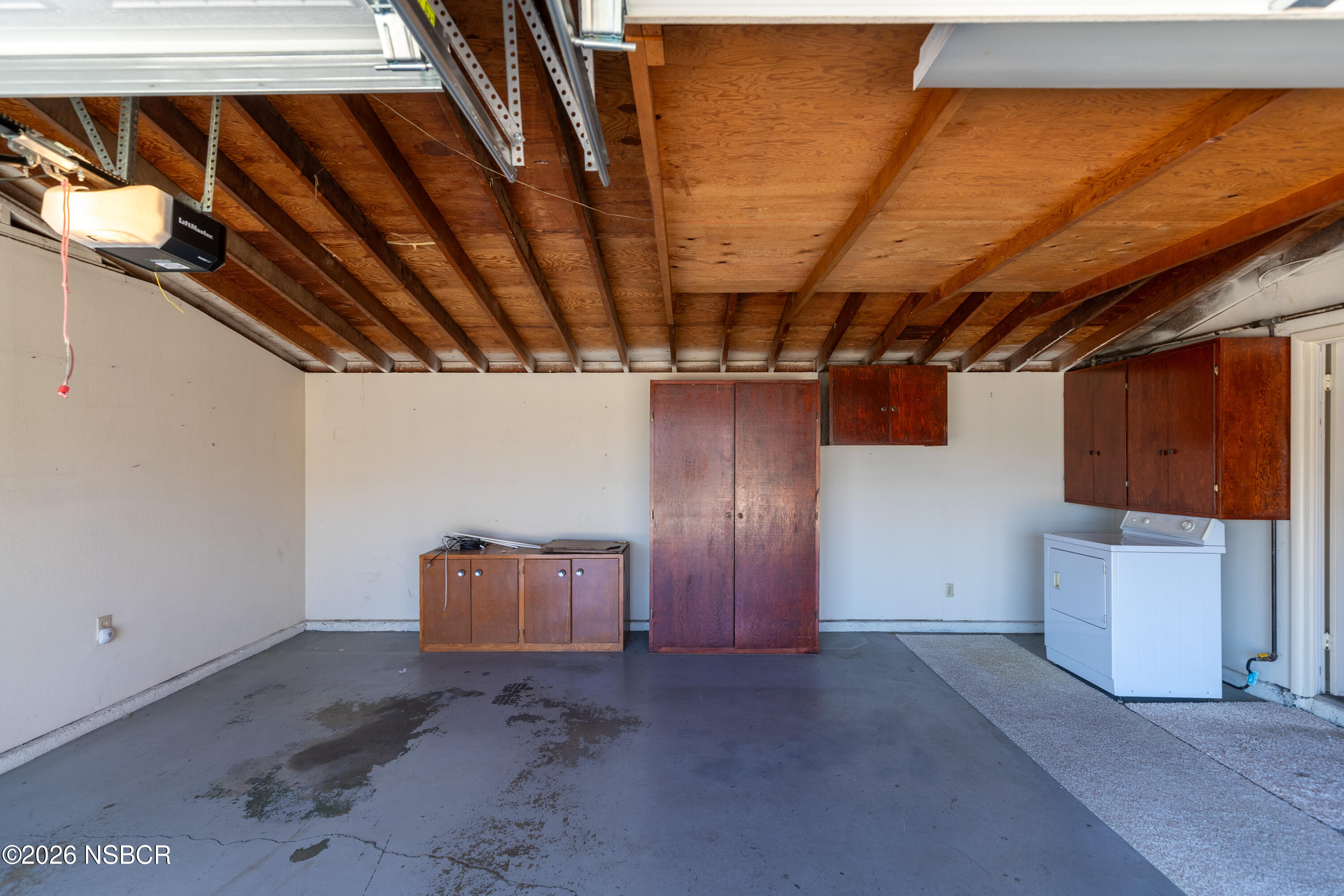1513 W Lemon Avenue