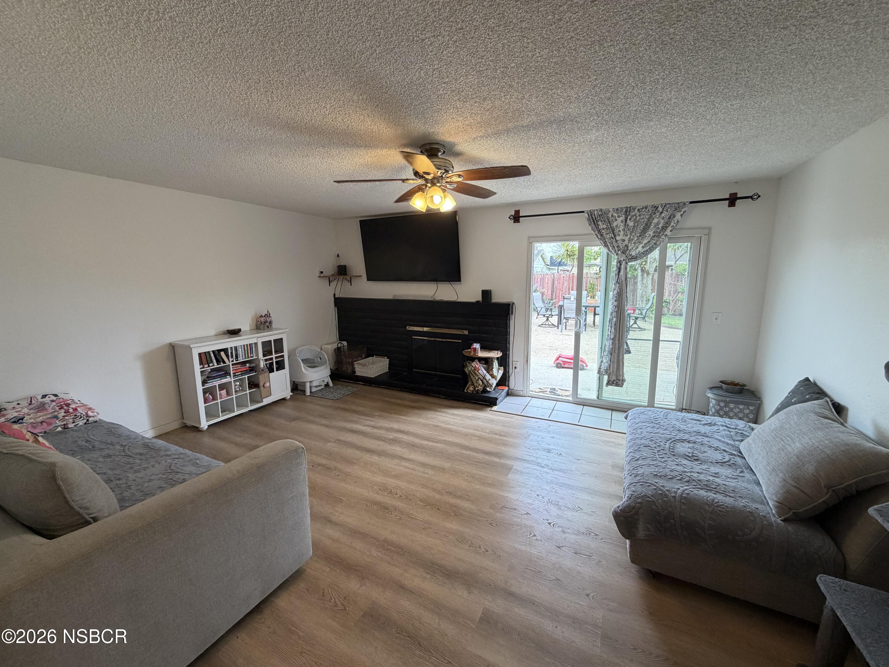 1116 W Cherry Avenue