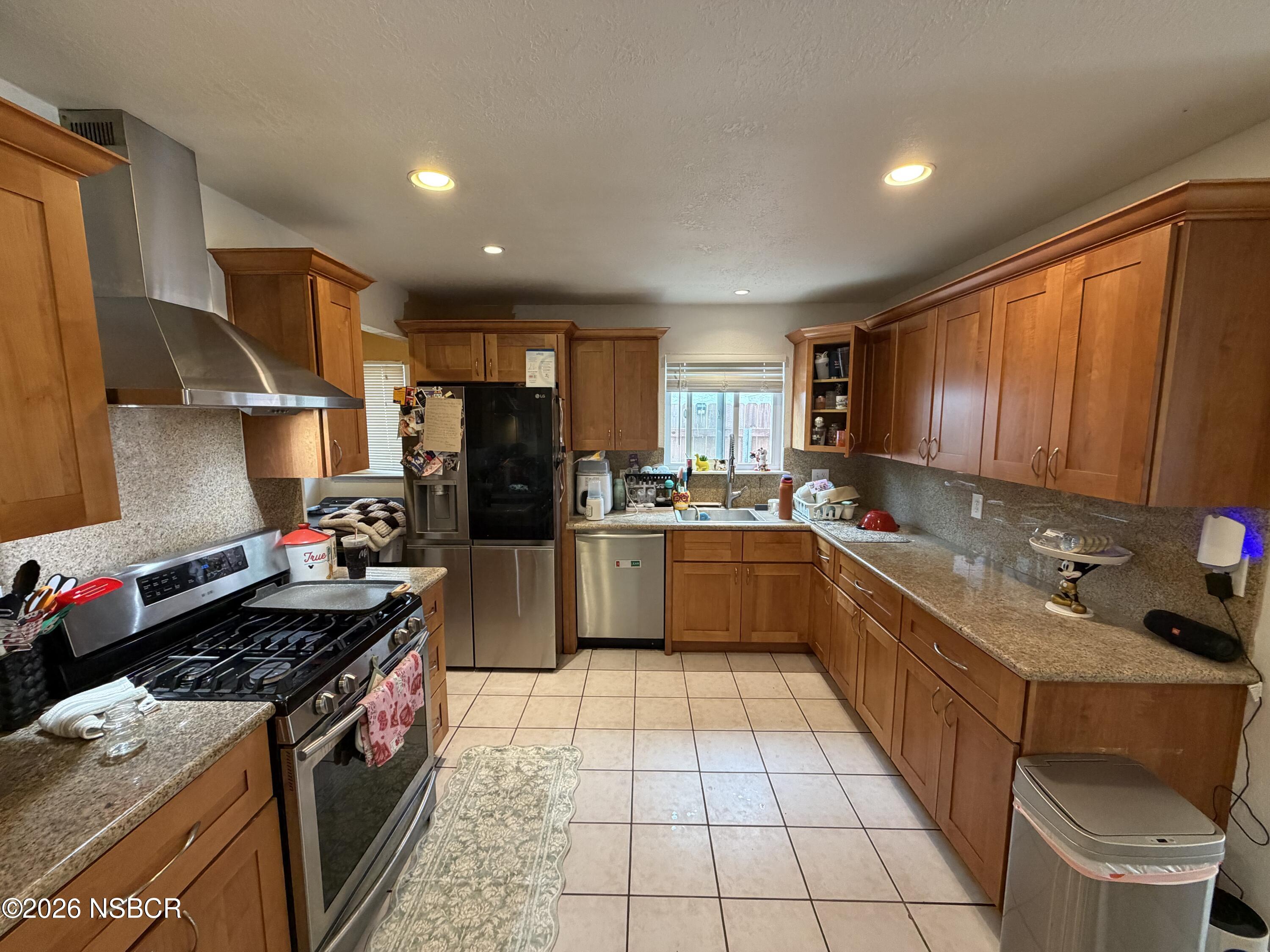 1116 W Cherry Avenue