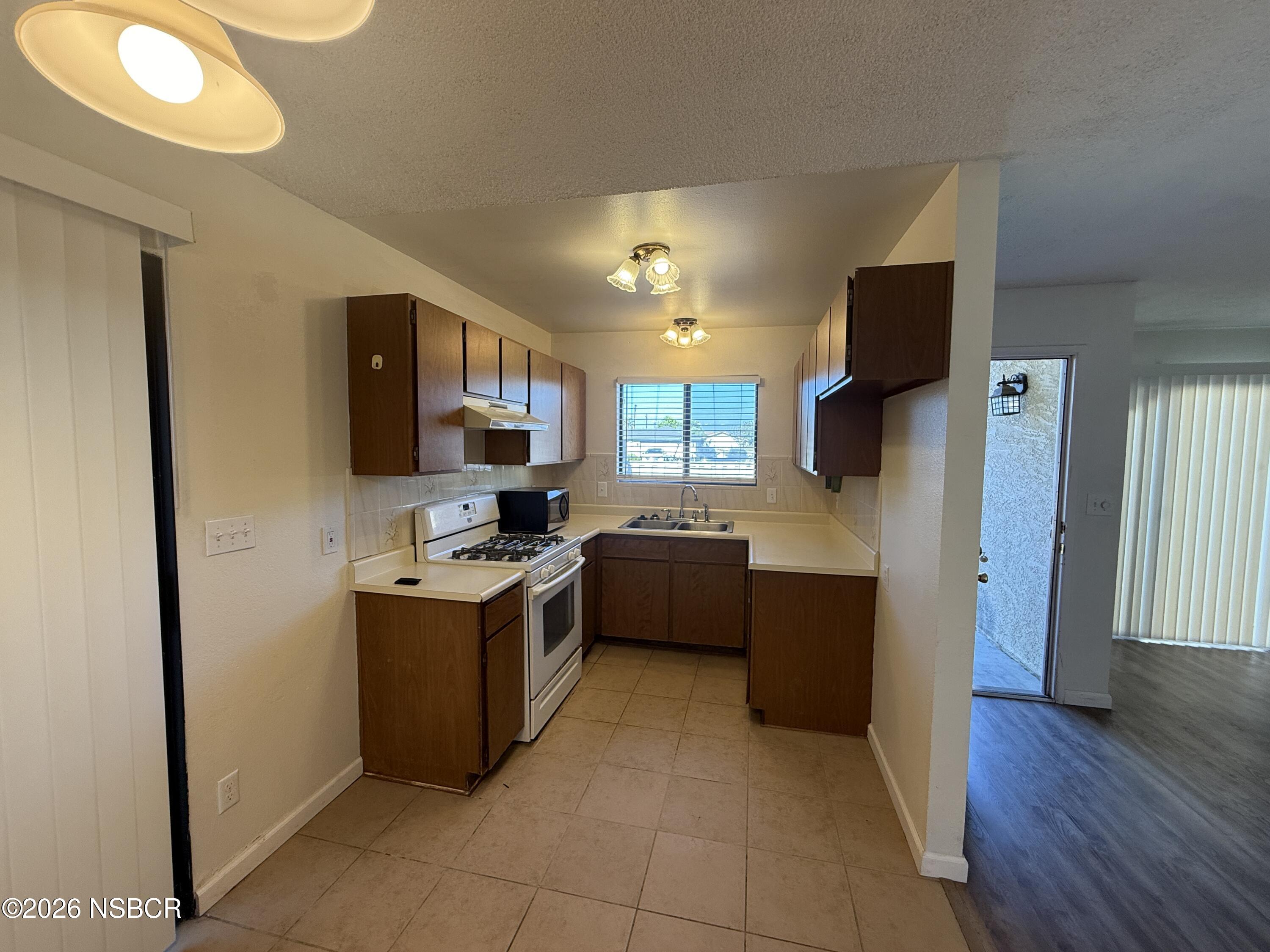 808 N C Street, A - B
