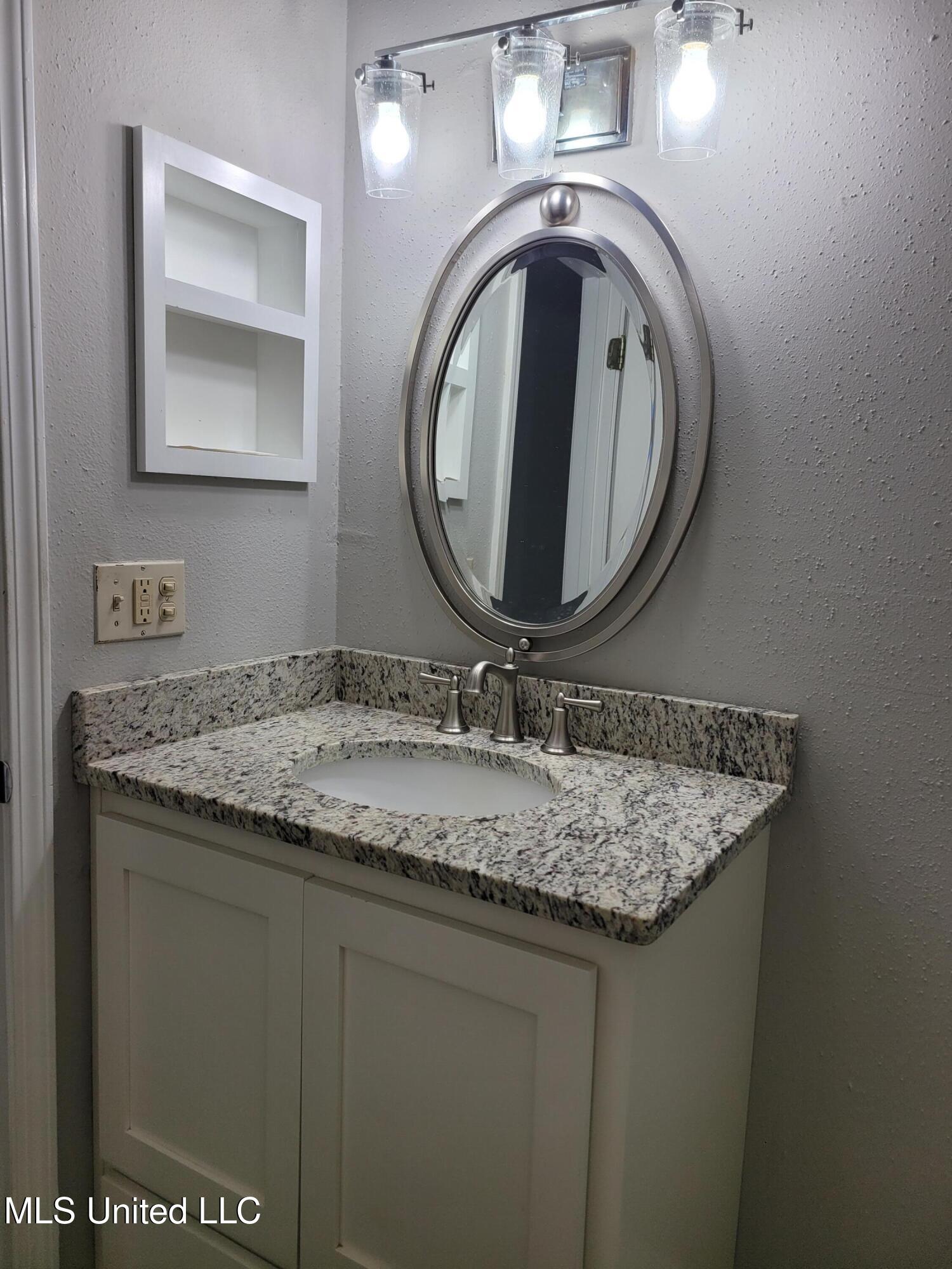 1550 E Second Street, R107
