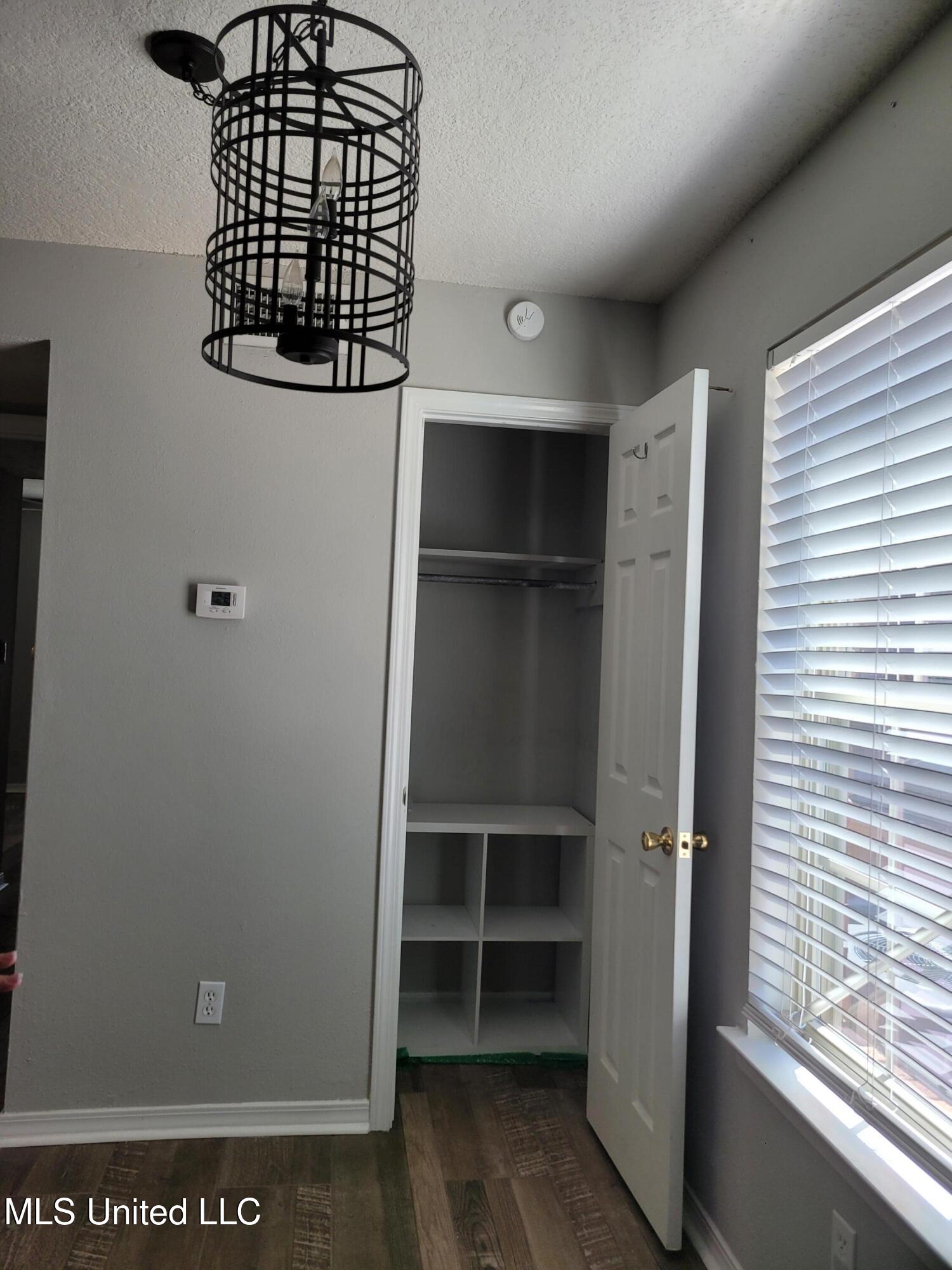 1550 E Second Street, R107