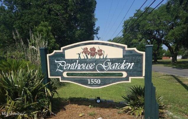 1550 E Second Street, R107