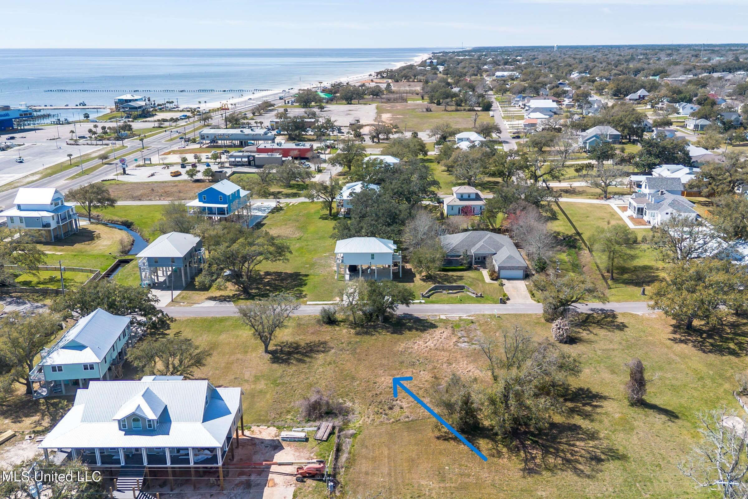 413 Gulf View Avenue