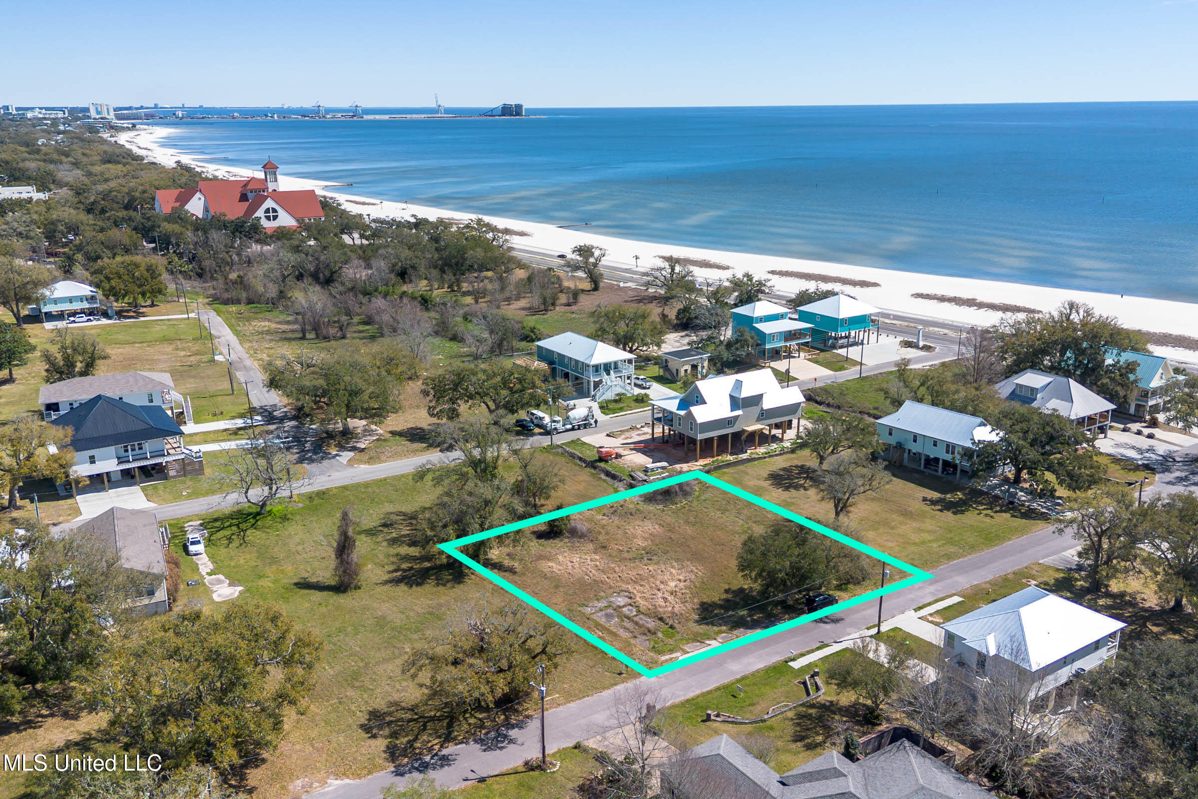 413 Gulf View Avenue