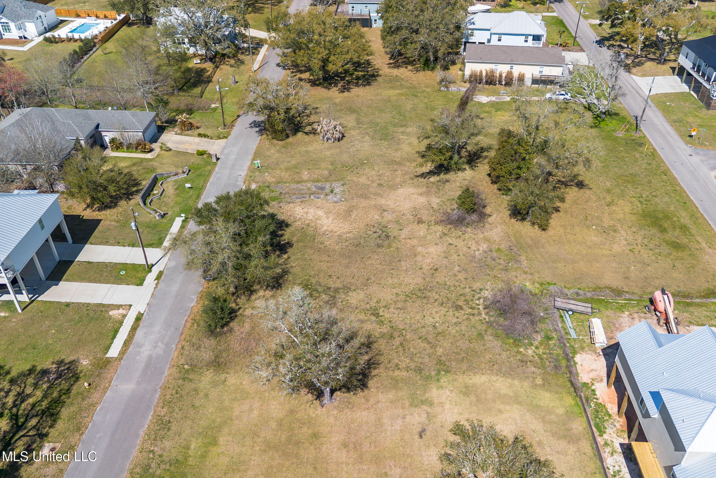 413 Gulf View Avenue