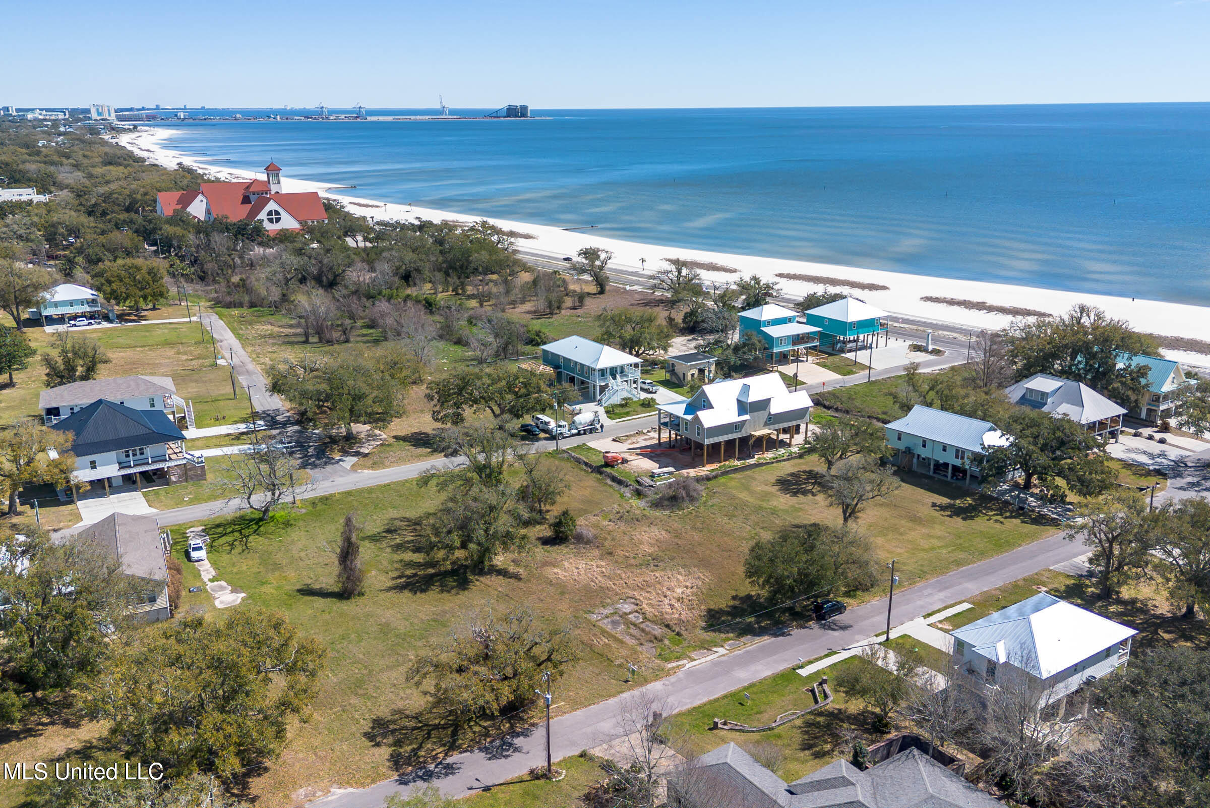 413 Gulf View Avenue