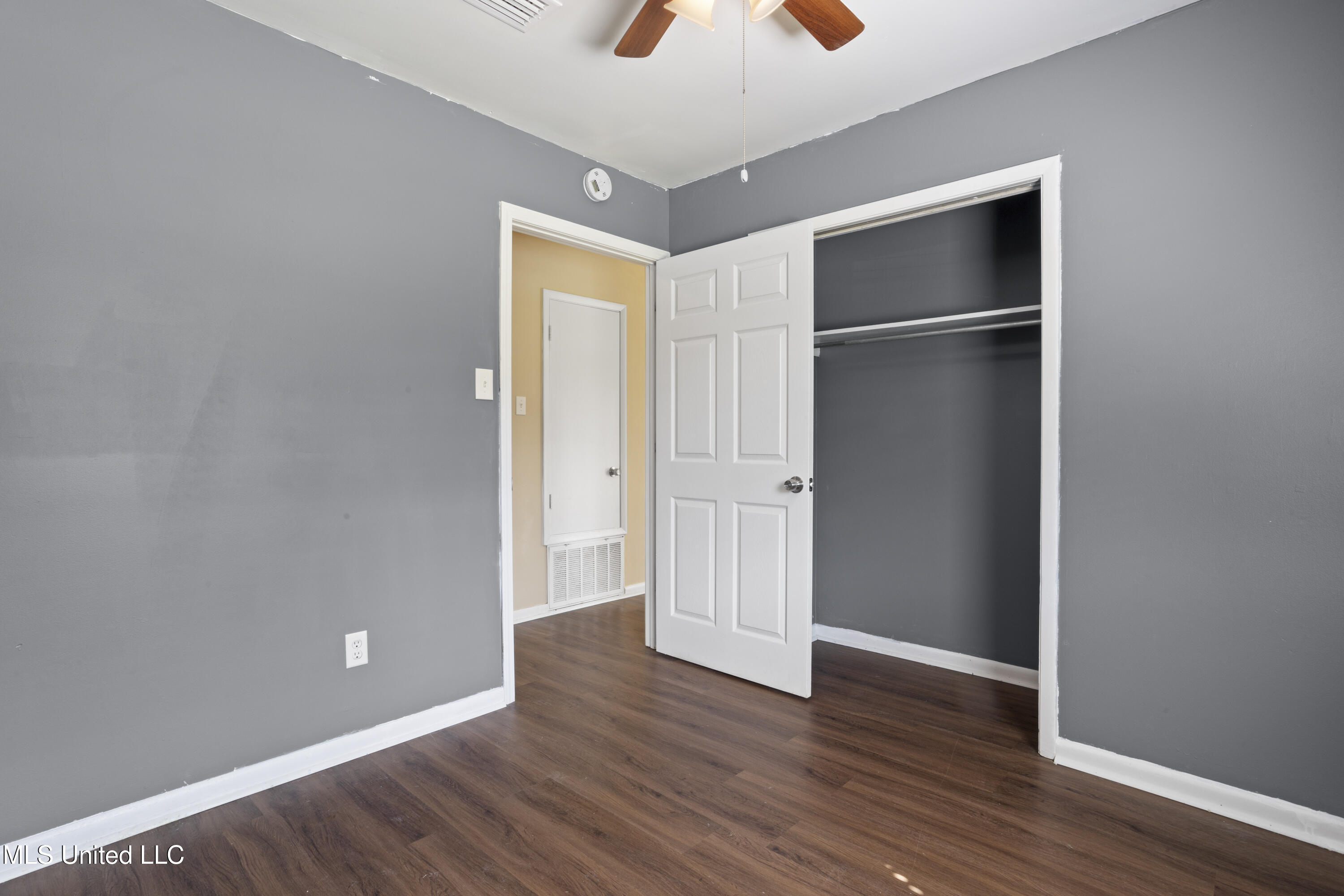 104 Lassere Circle