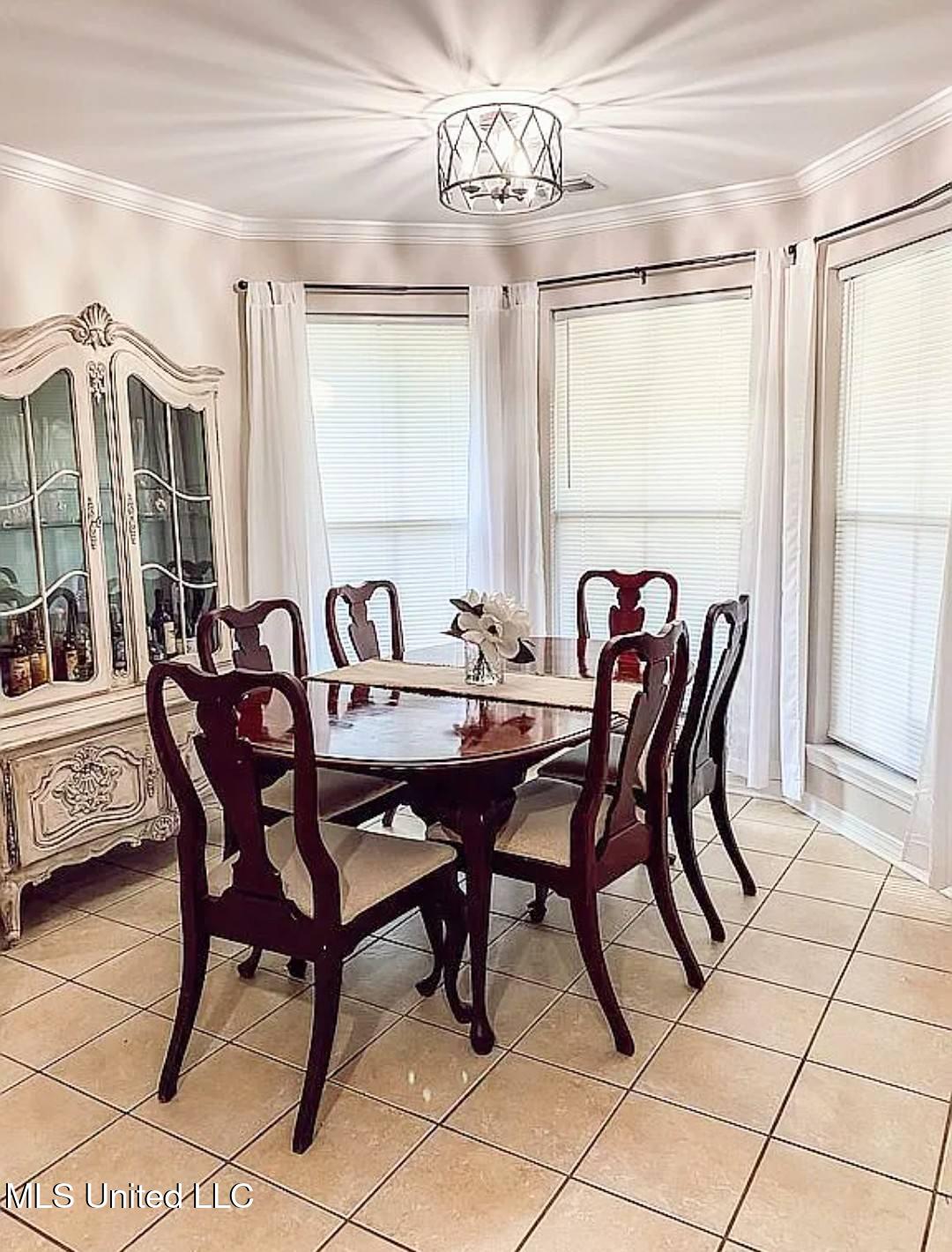 240 Lantana Boulevard