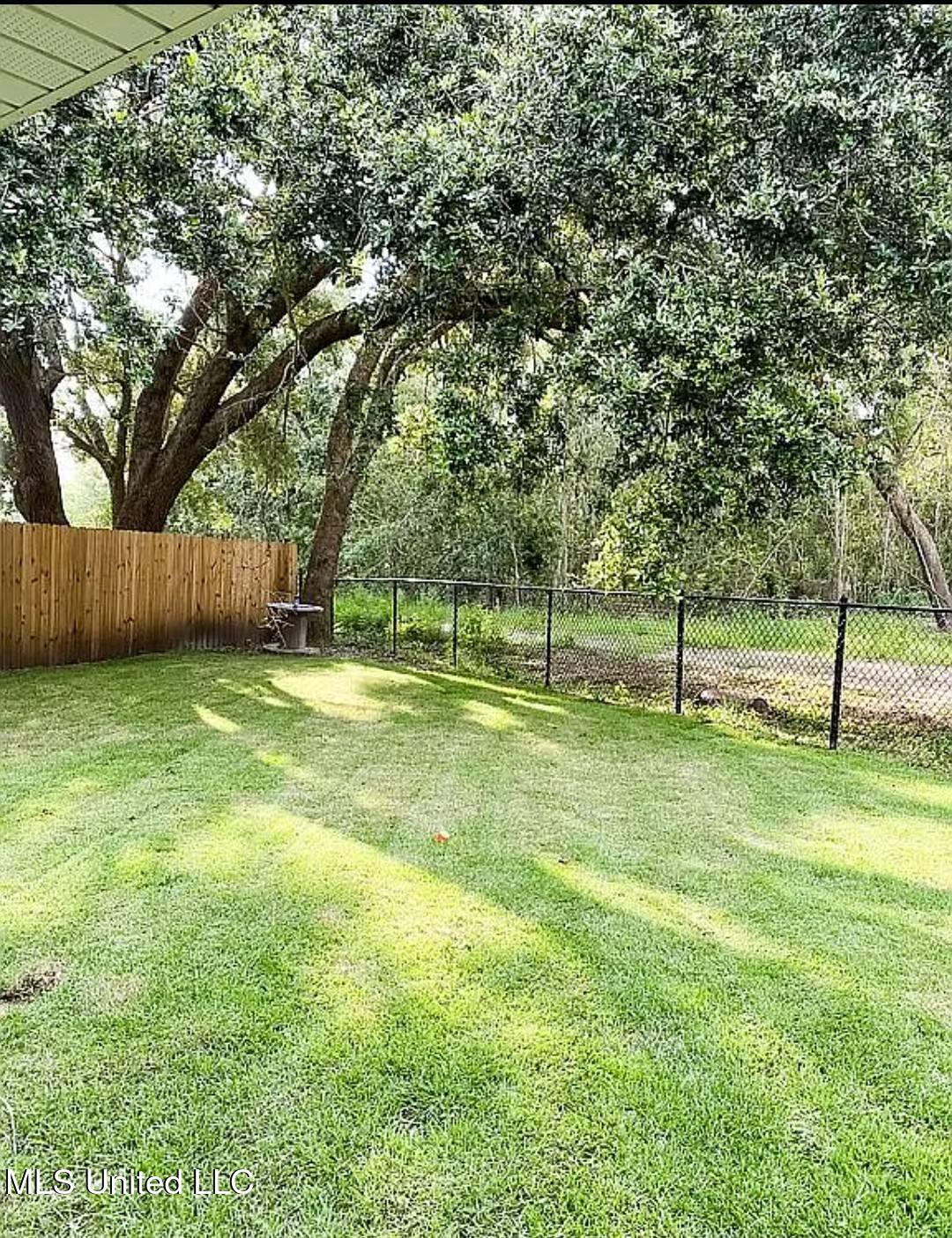 240 Lantana Boulevard