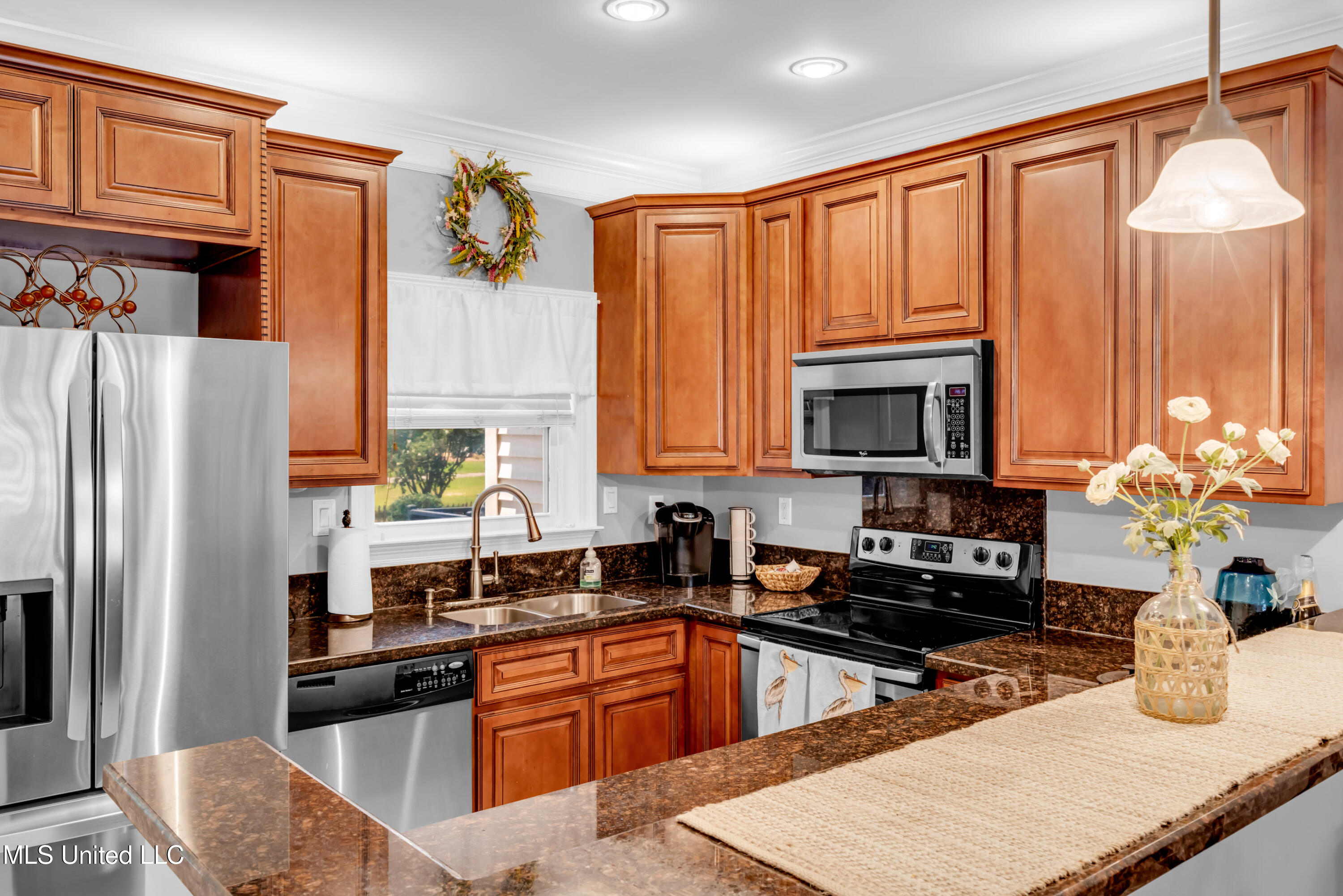 548 Beach Boulevard, 141