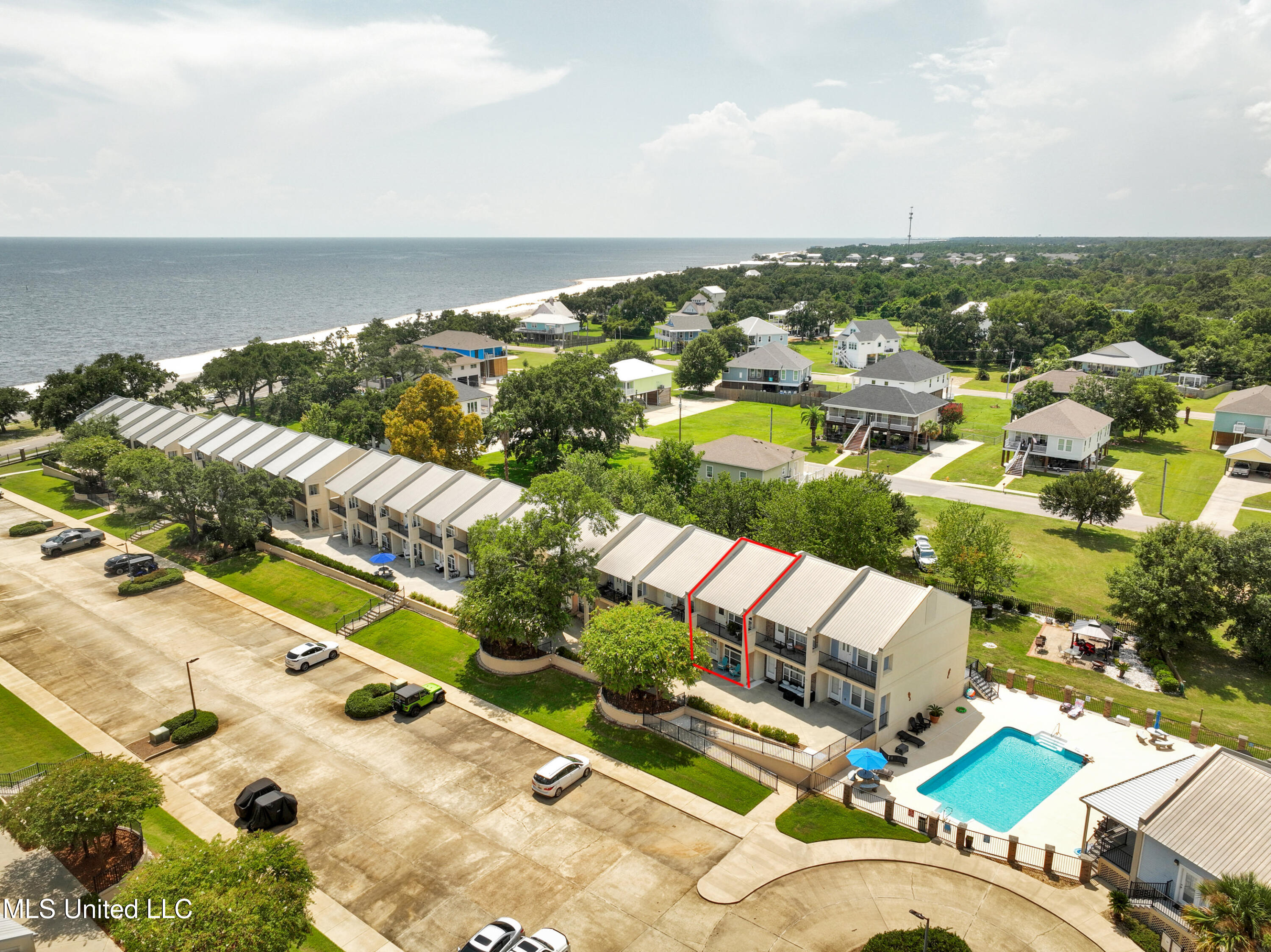 548 Beach Boulevard, 141